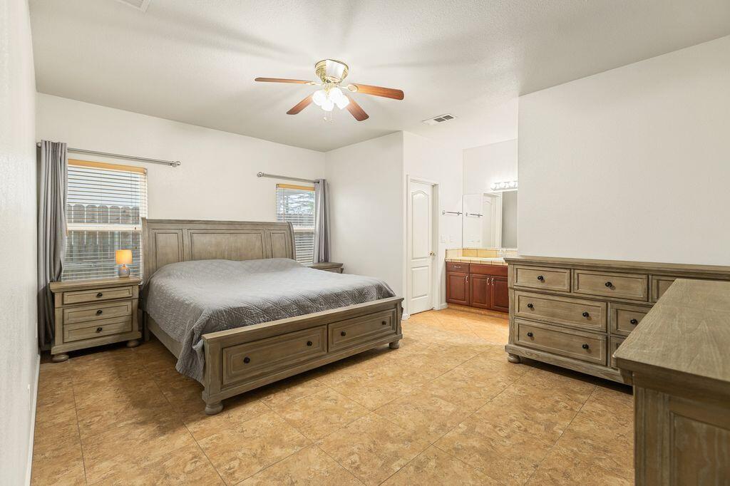 1110 Lincoln St, Tulare, CA 93274