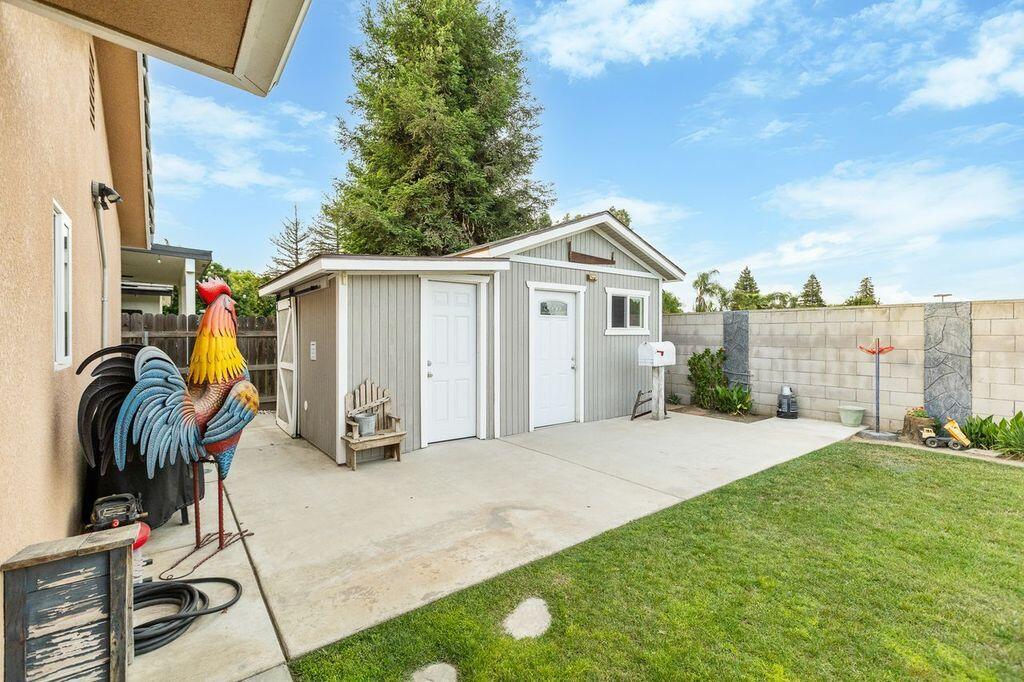 1110 Lincoln St, Tulare, CA 93274