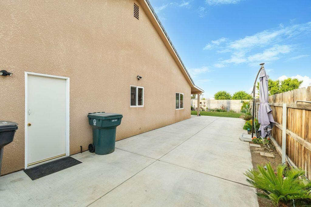 1110 Lincoln St, Tulare, CA 93274