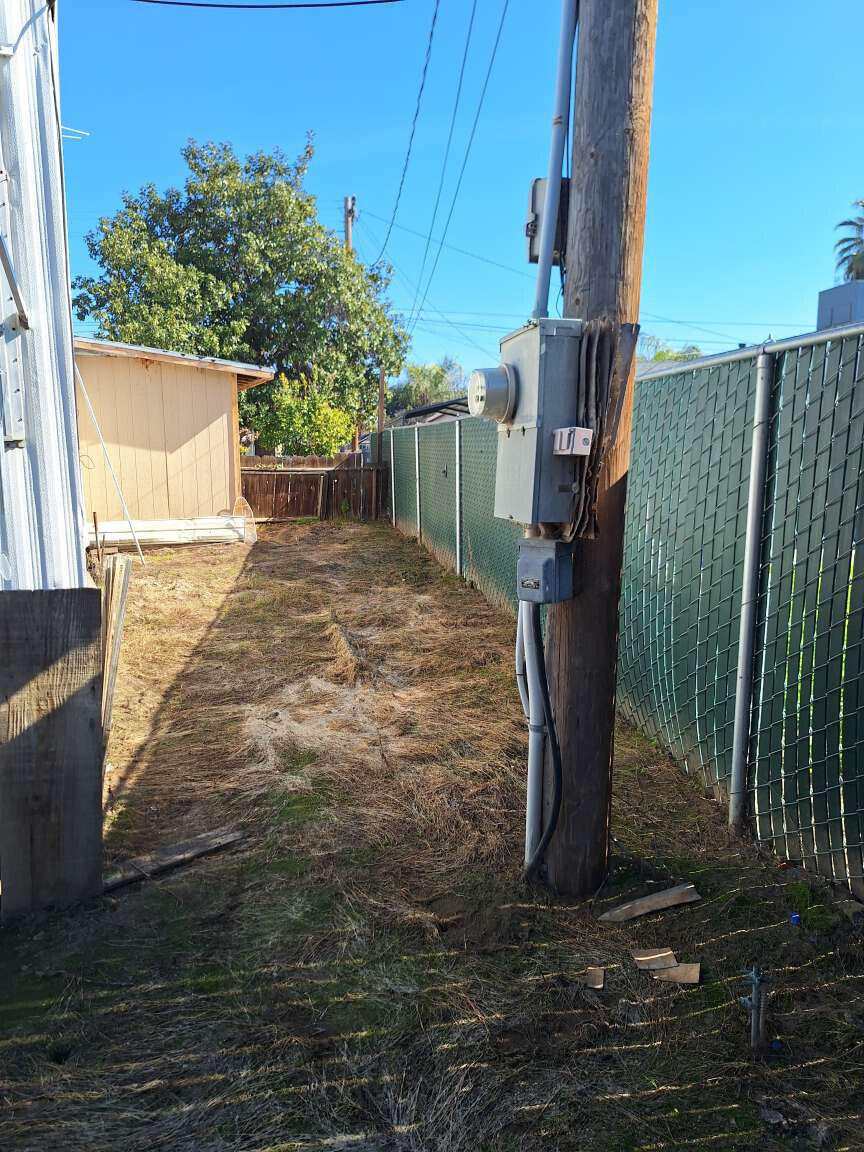 141 N Waukesha St, Porterville, CA 93257