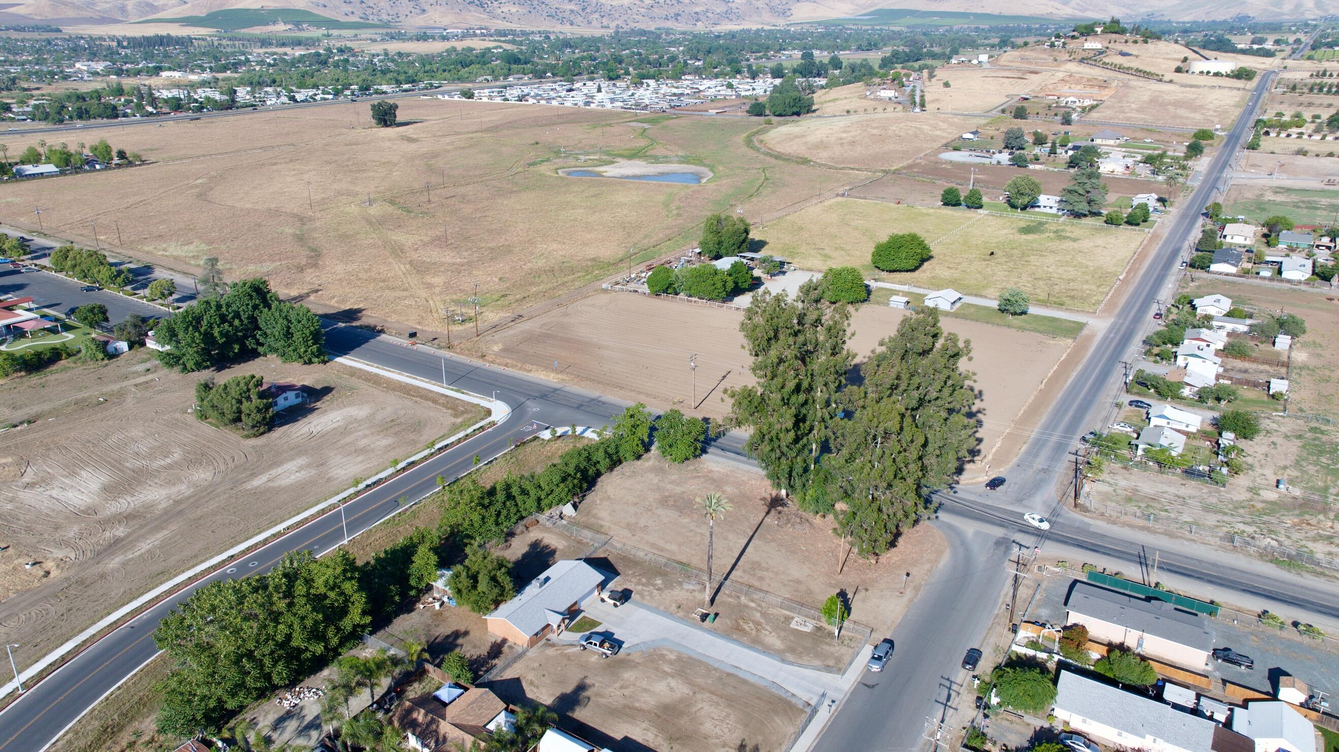 356 E Worth, Porterville, CA 93257