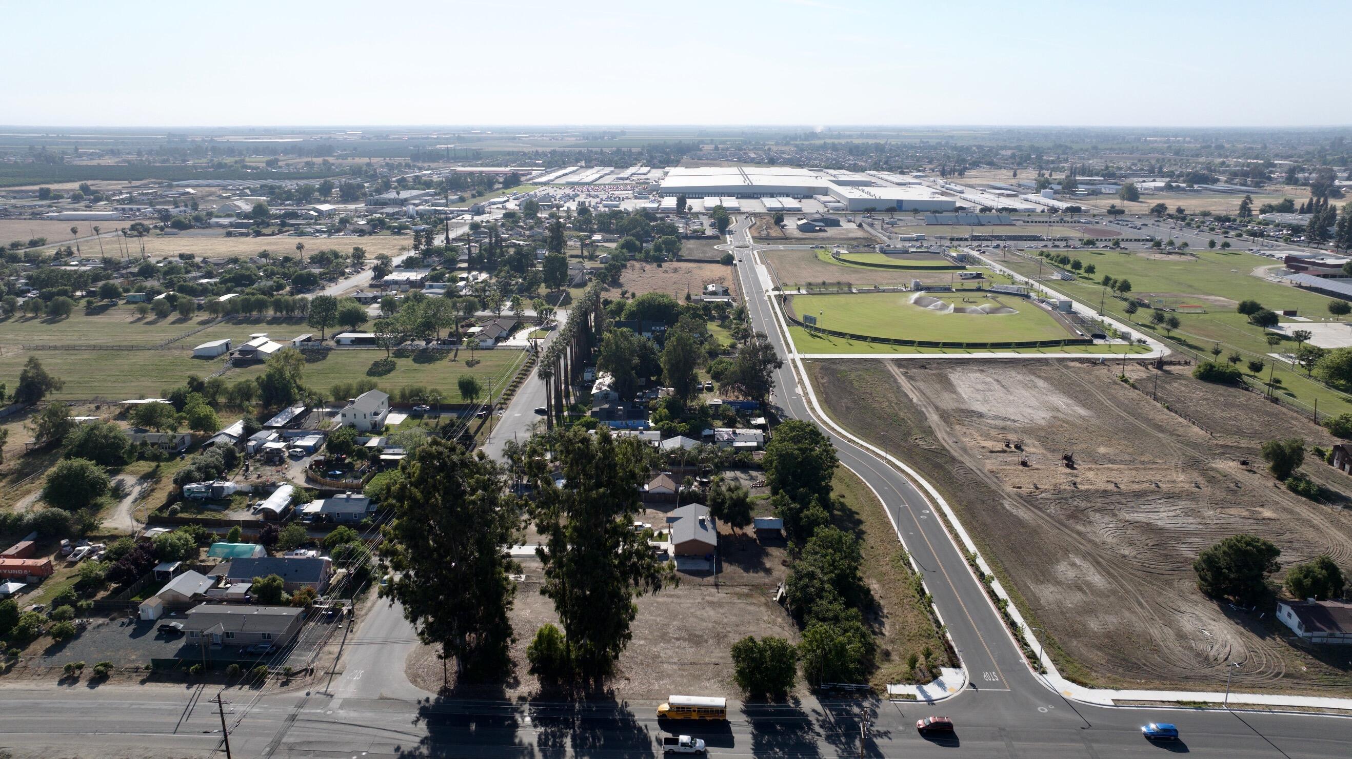 356 E Worth, Porterville, CA 93257