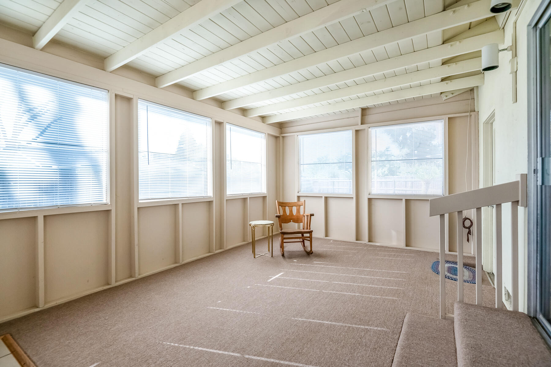 650 W Princeton Ct, Visalia, CA 93277