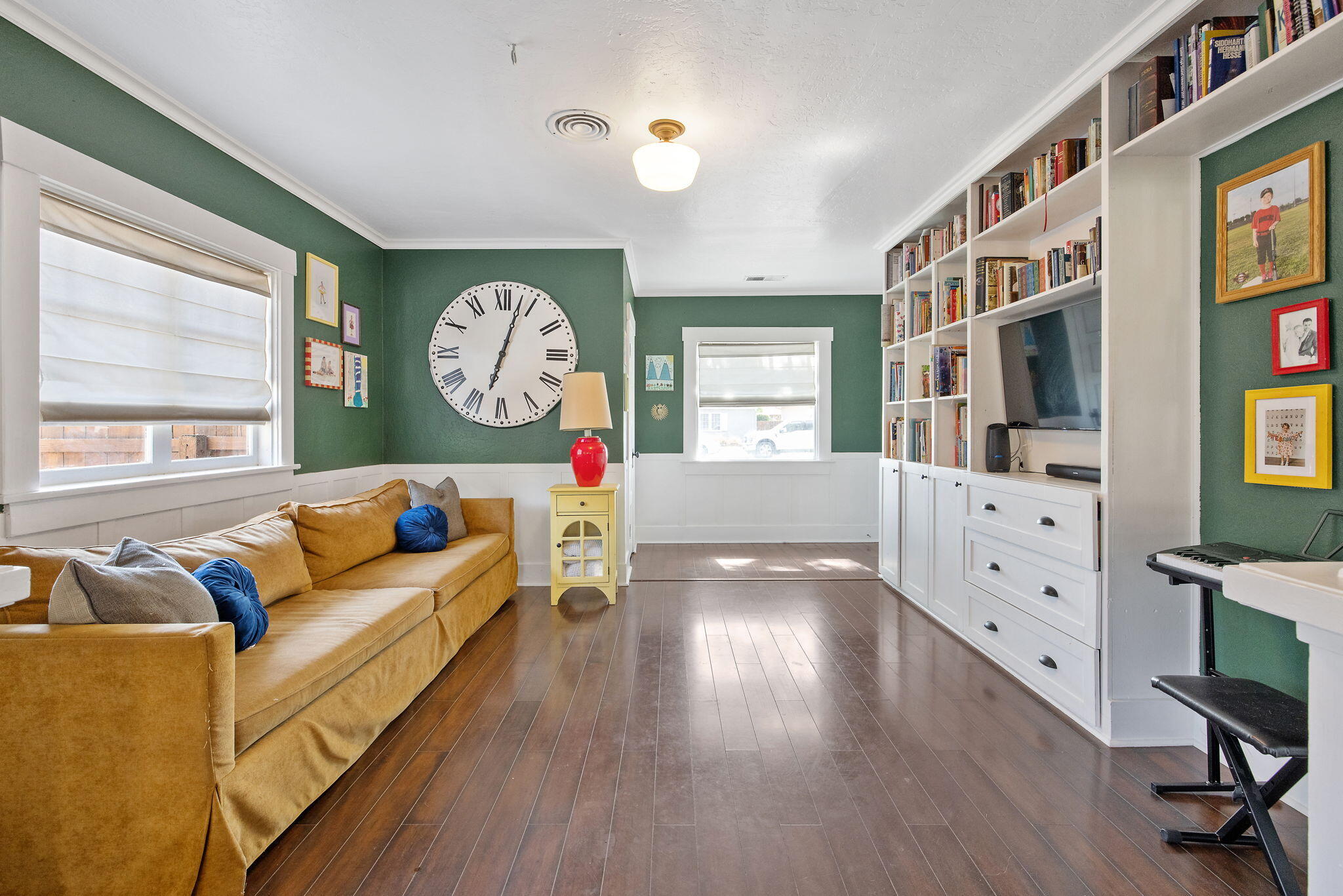 533 S E St, Exeter, CA 93221