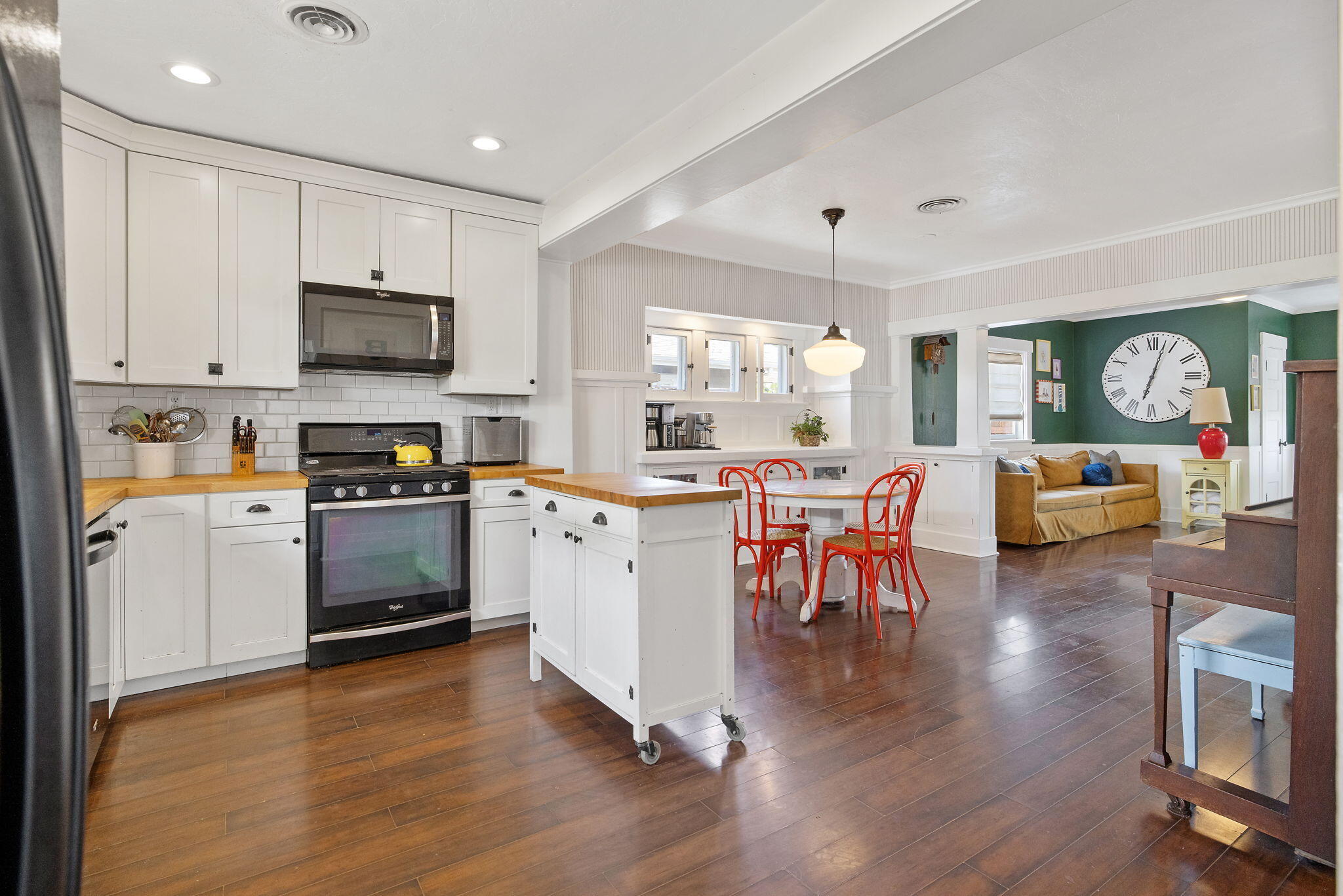 533 S E St, Exeter, CA 93221