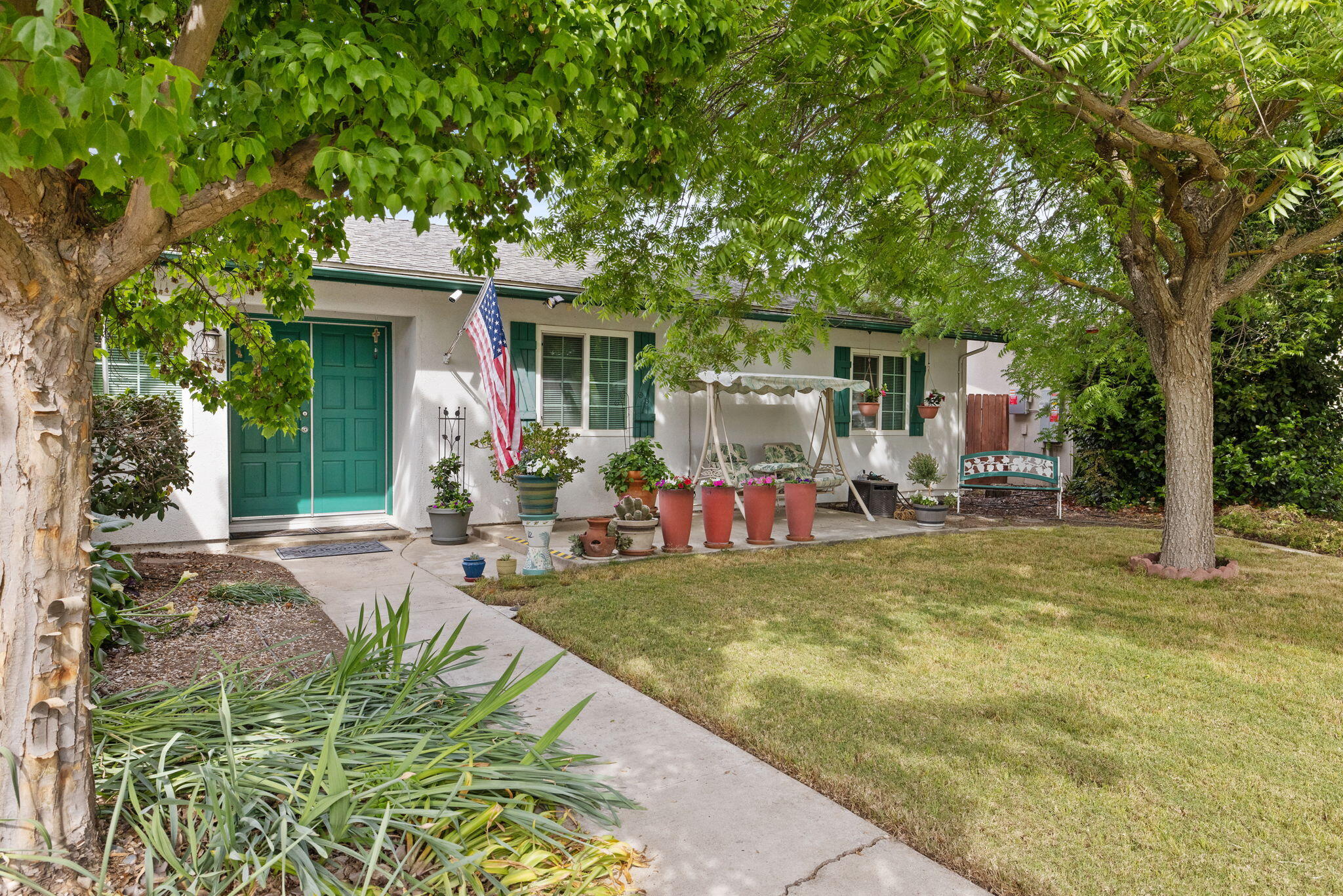 2323 S Dollner St, Visalia, CA 93277