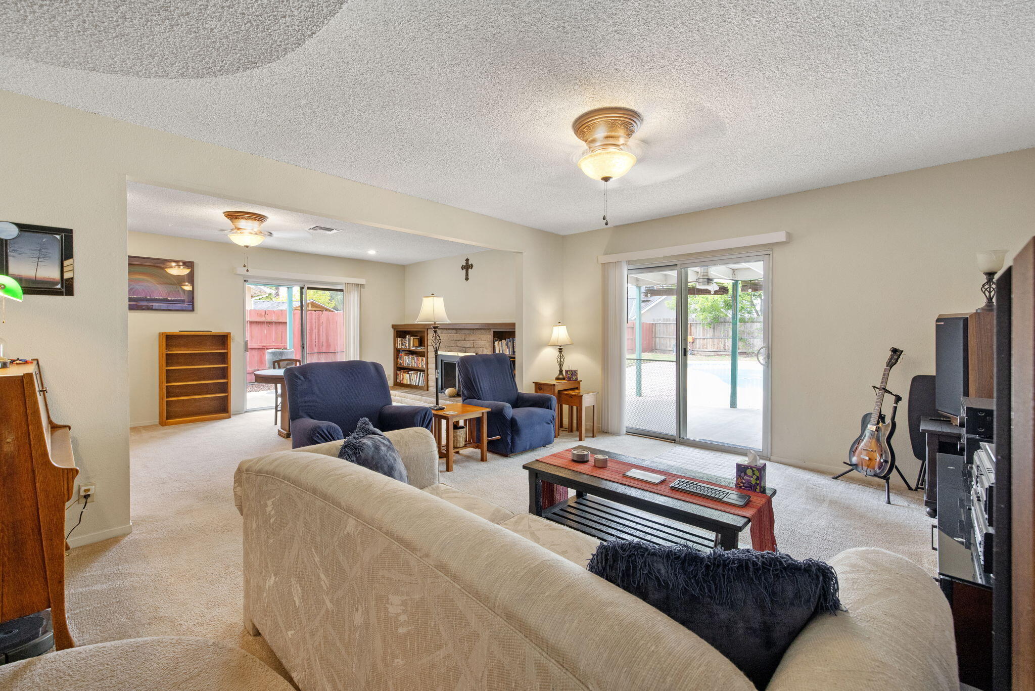 2323 S Dollner St, Visalia, CA 93277