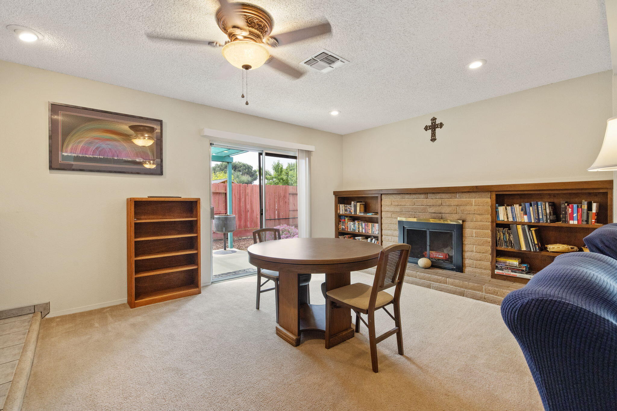 2323 S Dollner St, Visalia, CA 93277