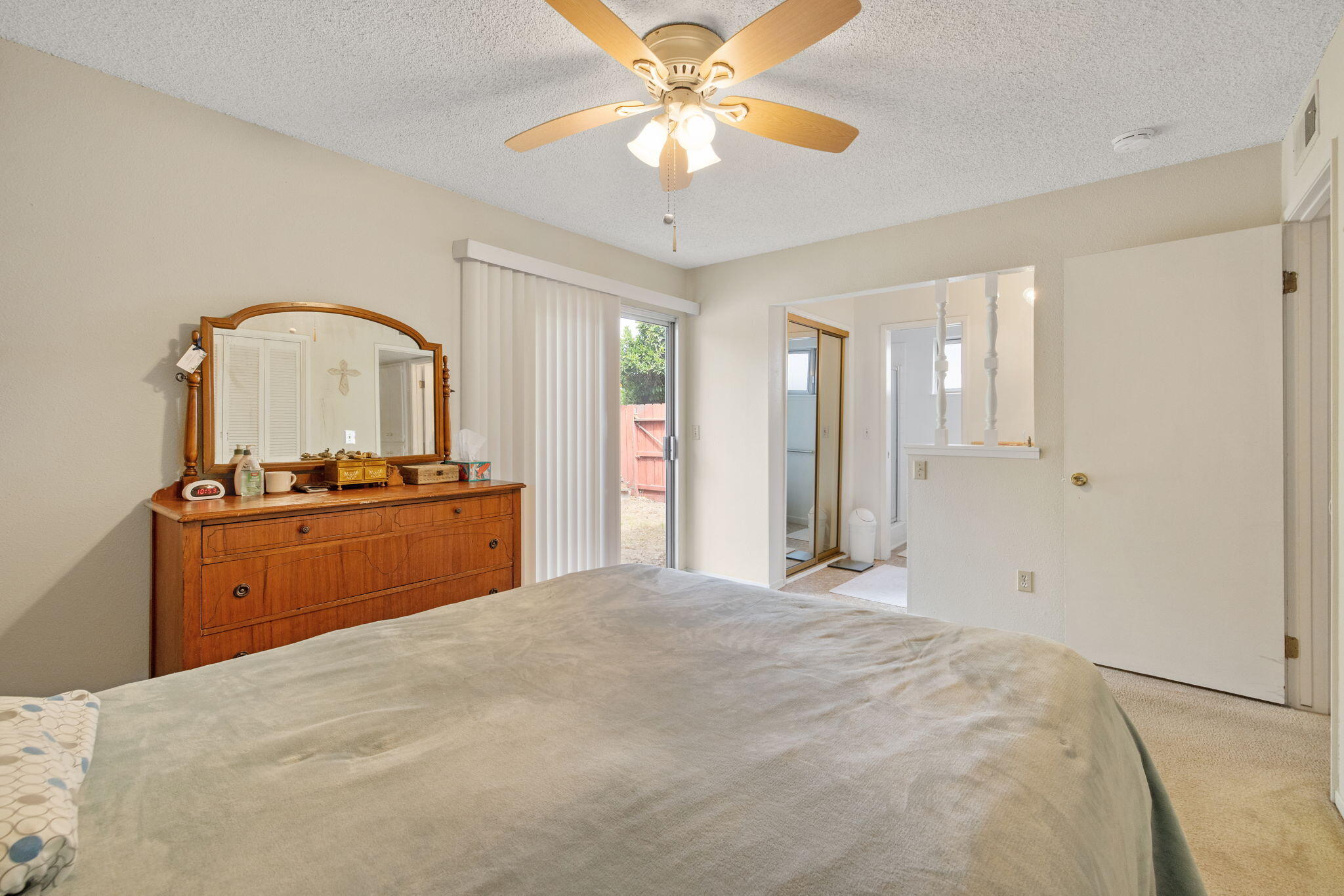 2323 S Dollner St, Visalia, CA 93277