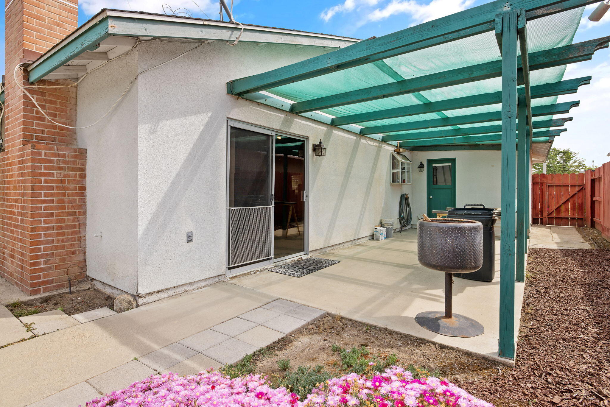 2323 S Dollner St, Visalia, CA 93277