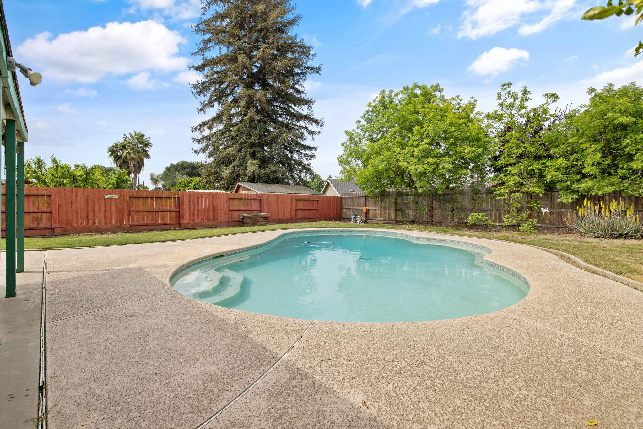 2323 S Dollner St, Visalia, CA 93277