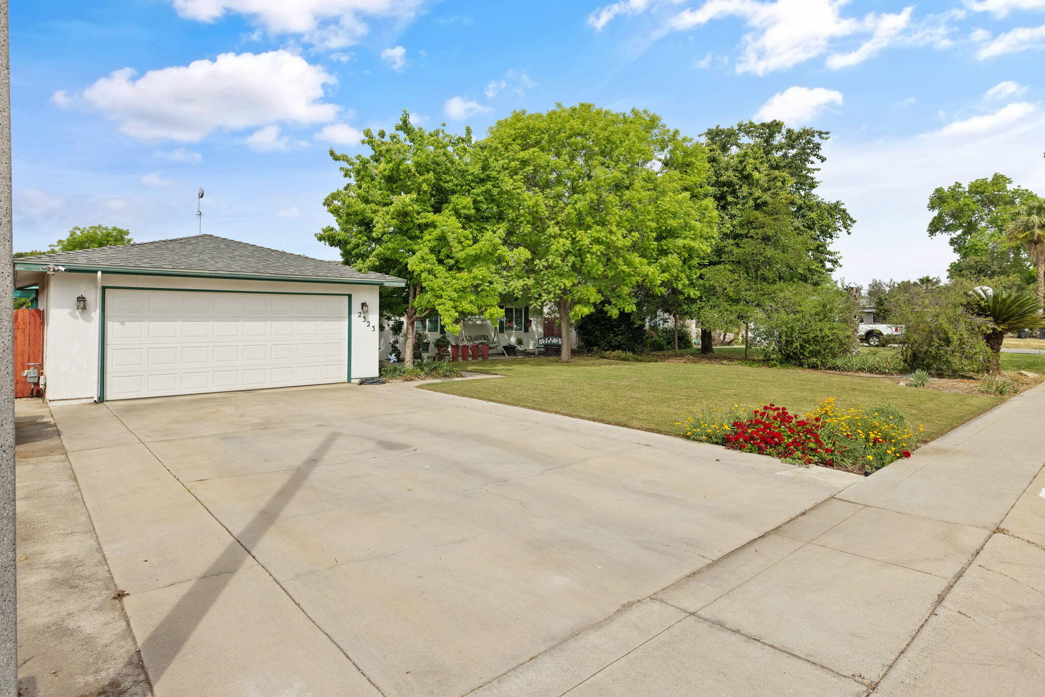 2323 S Dollner St, Visalia, CA 93277