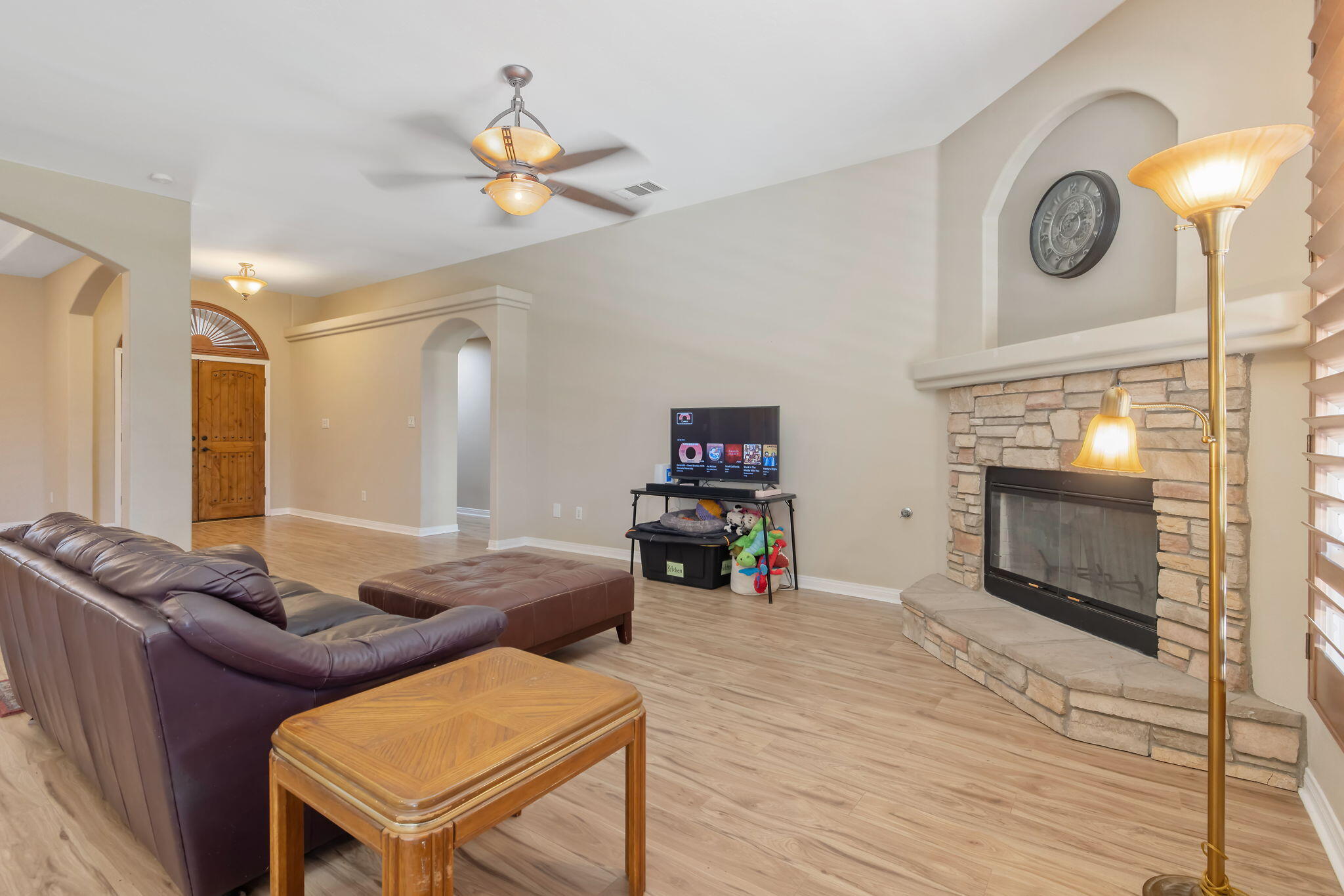 11305 Andretti Ave, Bakersfield, CA 93312