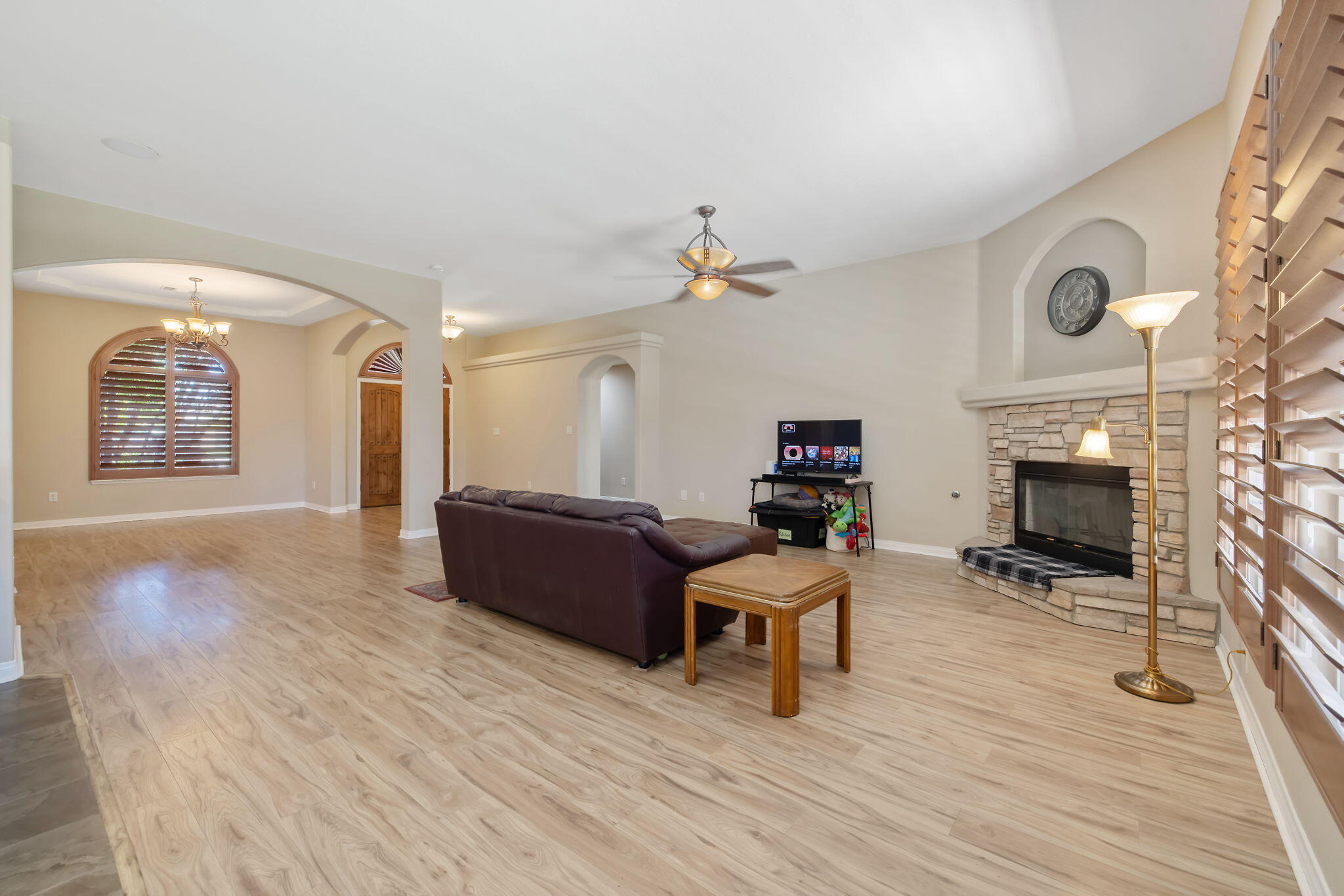 11305 Andretti Ave, Bakersfield, CA 93312