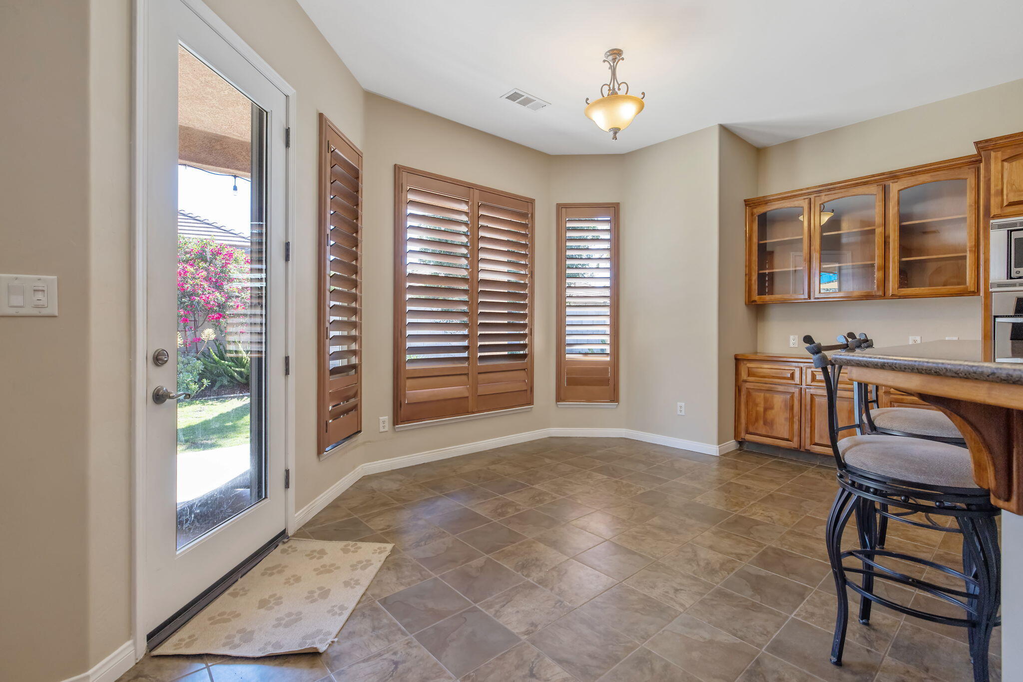 11305 Andretti Ave, Bakersfield, CA 93312