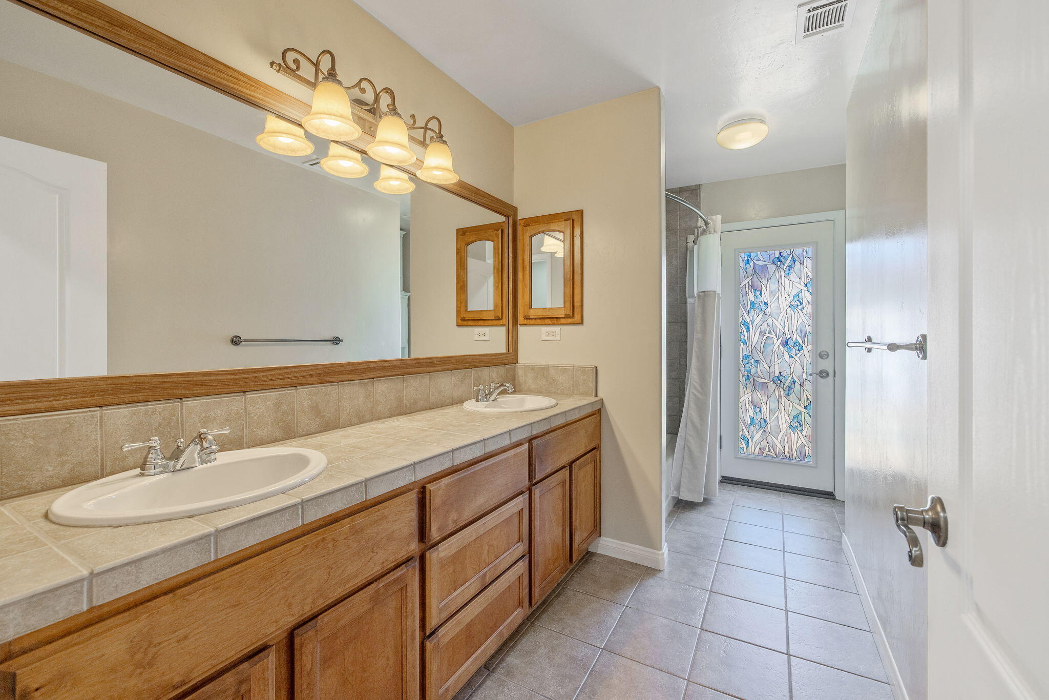 11305 Andretti Ave, Bakersfield, CA 93312