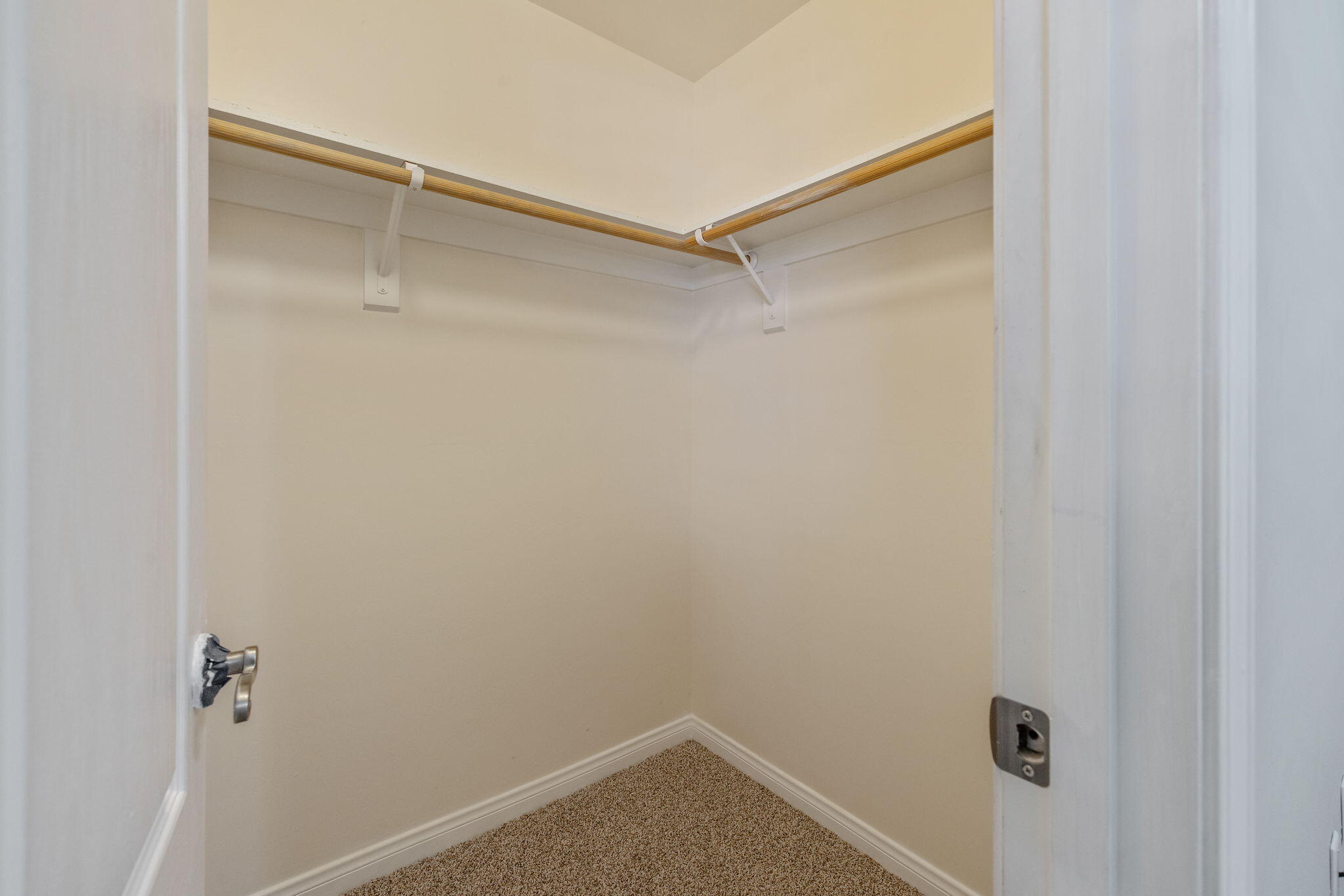 11305 Andretti Ave, Bakersfield, CA 93312