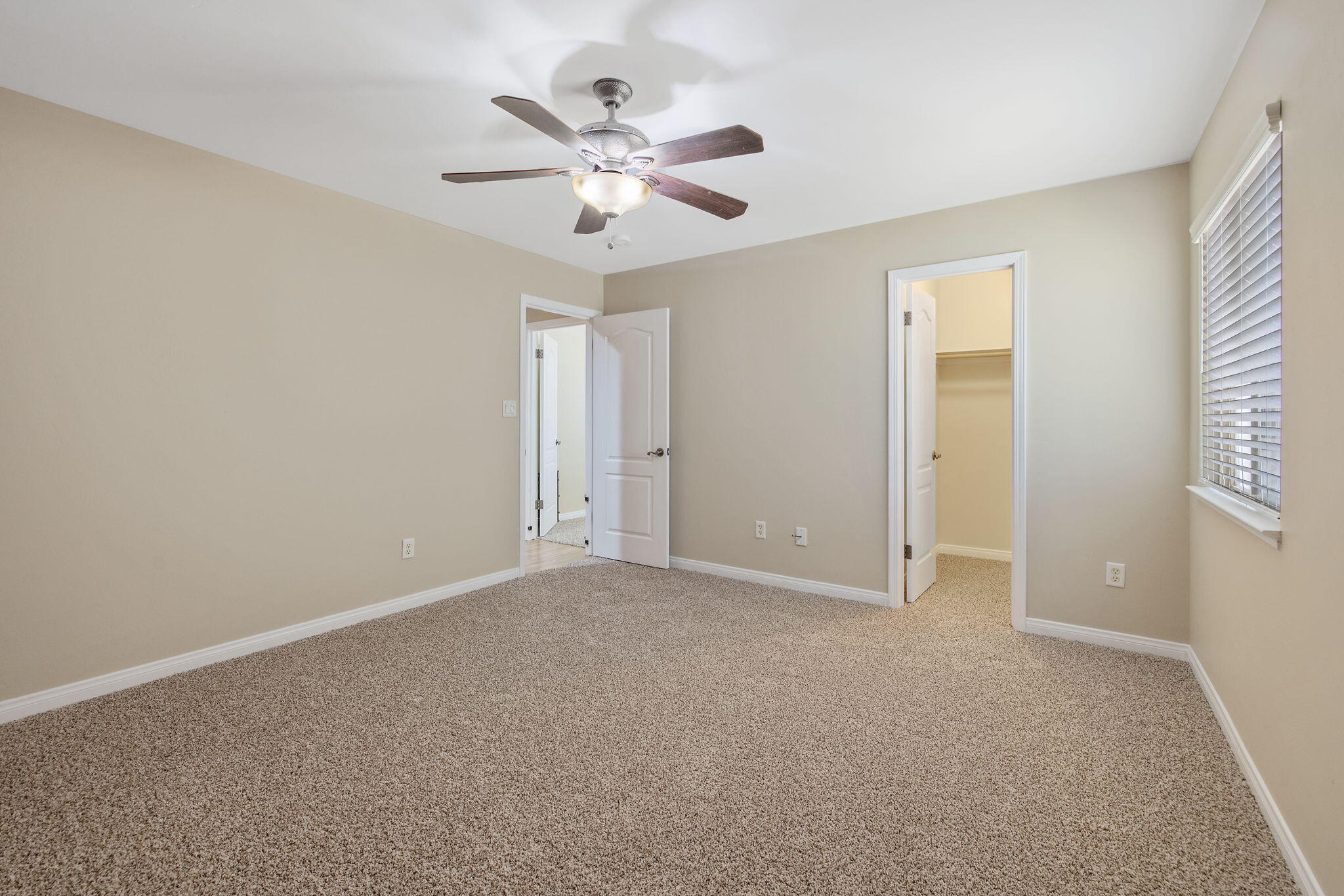 11305 Andretti Ave, Bakersfield, CA 93312