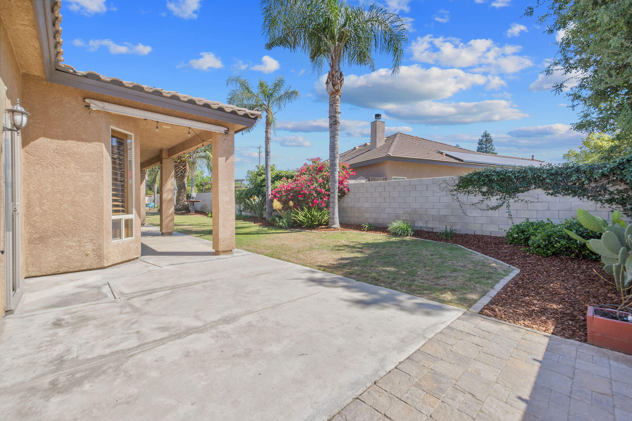 11305 Andretti Ave, Bakersfield, CA 93312