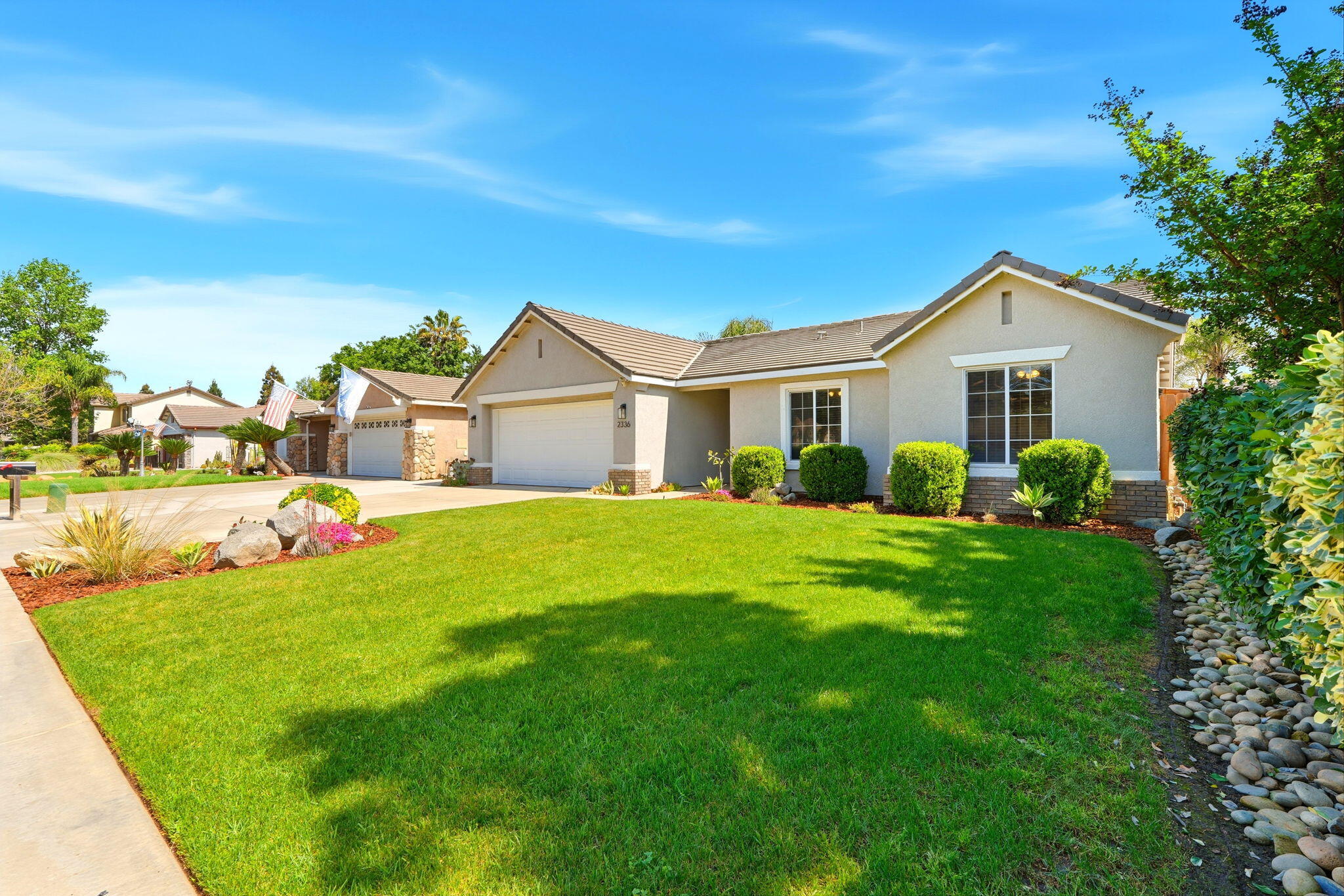 2336 S Cedar St, Visalia, CA 93292