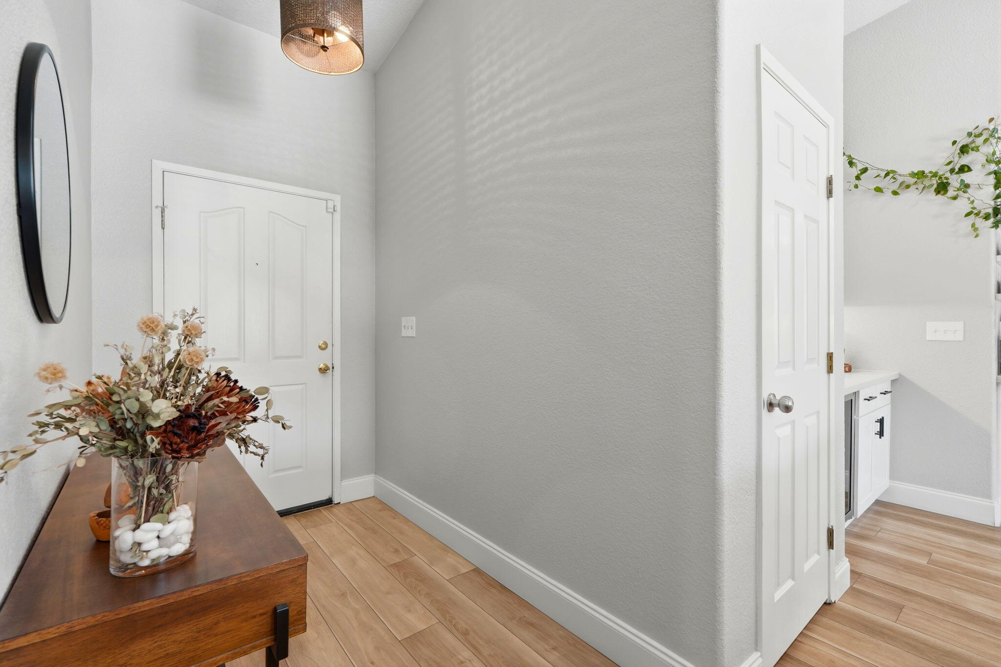 2336 S Cedar St, Visalia, CA 93292