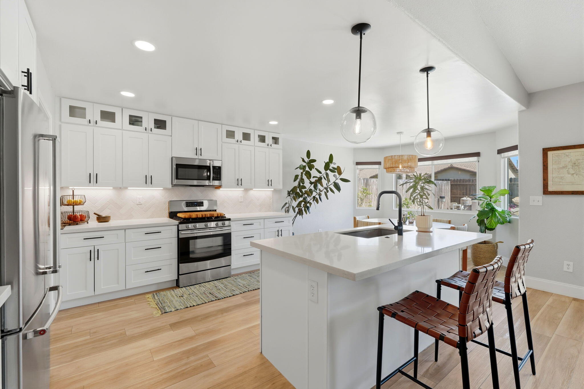 2336 S Cedar St, Visalia, CA 93292