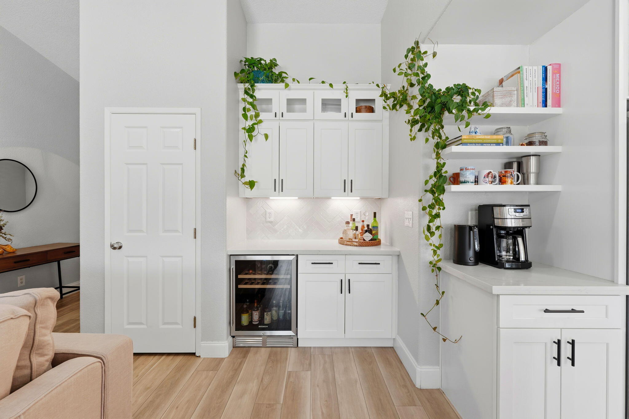 2336 S Cedar St, Visalia, CA 93292