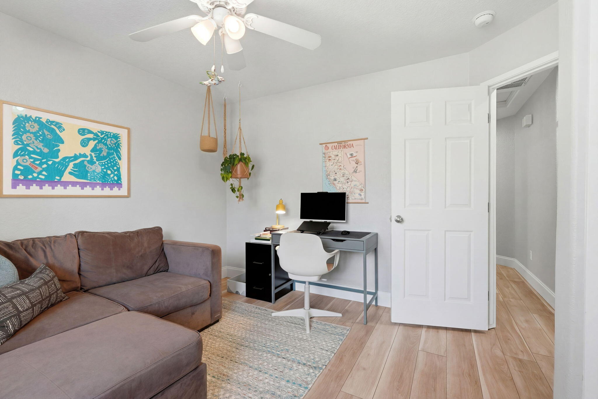 2336 S Cedar St, Visalia, CA 93292