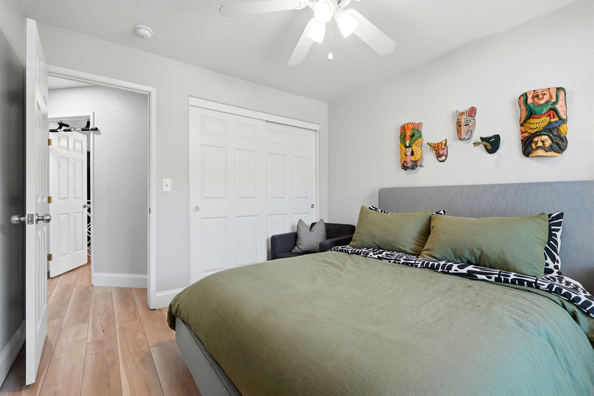 2336 S Cedar St, Visalia, CA 93292