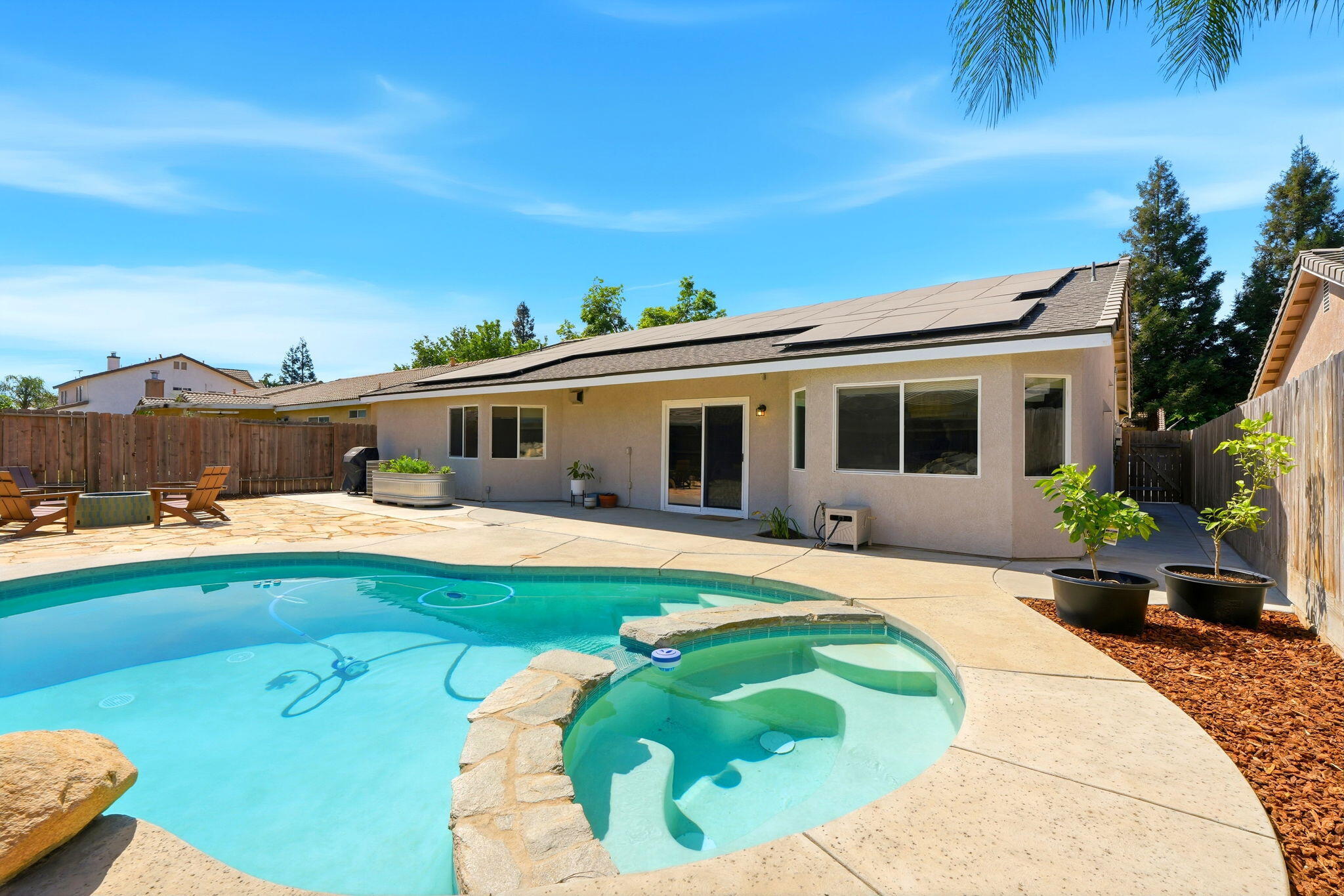 2336 S Cedar St, Visalia, CA 93292