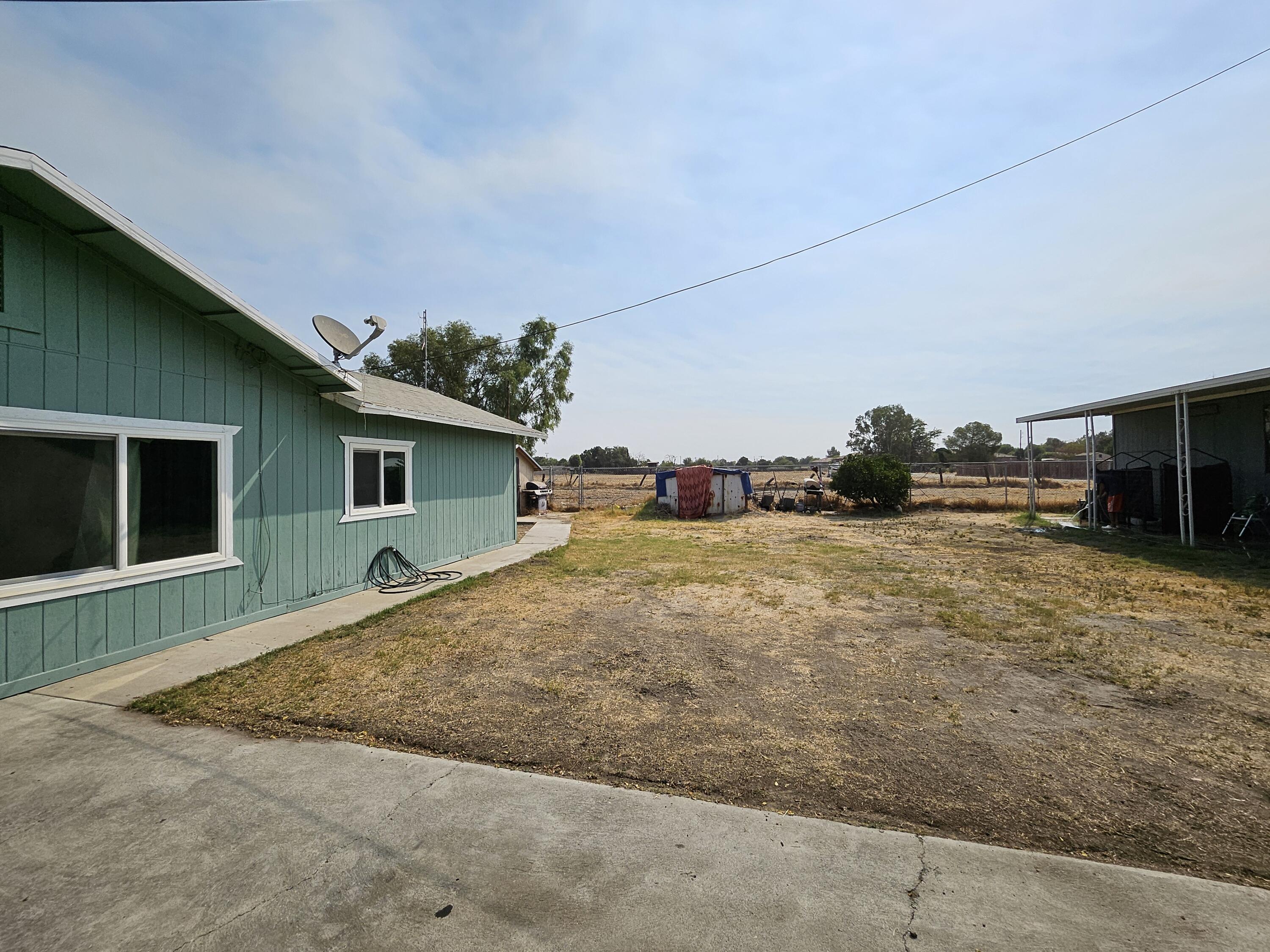 2710 Brokaw Ave, Corcoran, CA 93212
