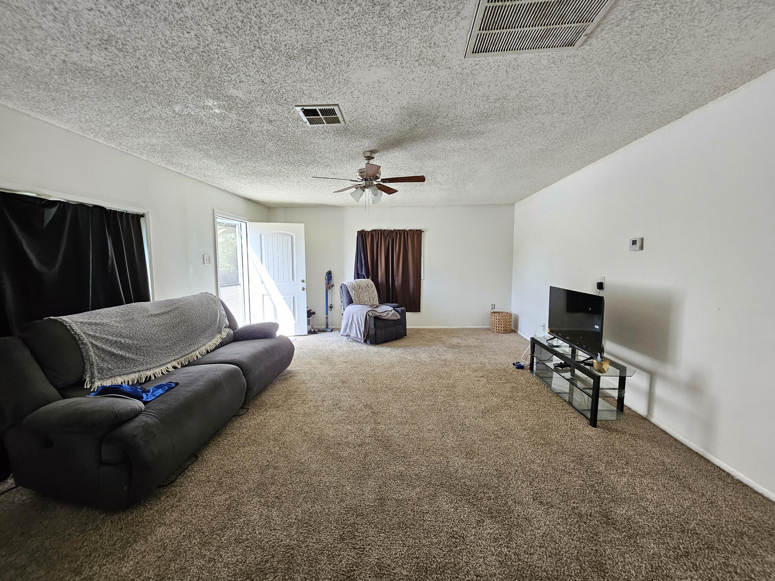 2710 Brokaw Ave, Corcoran, CA 93212