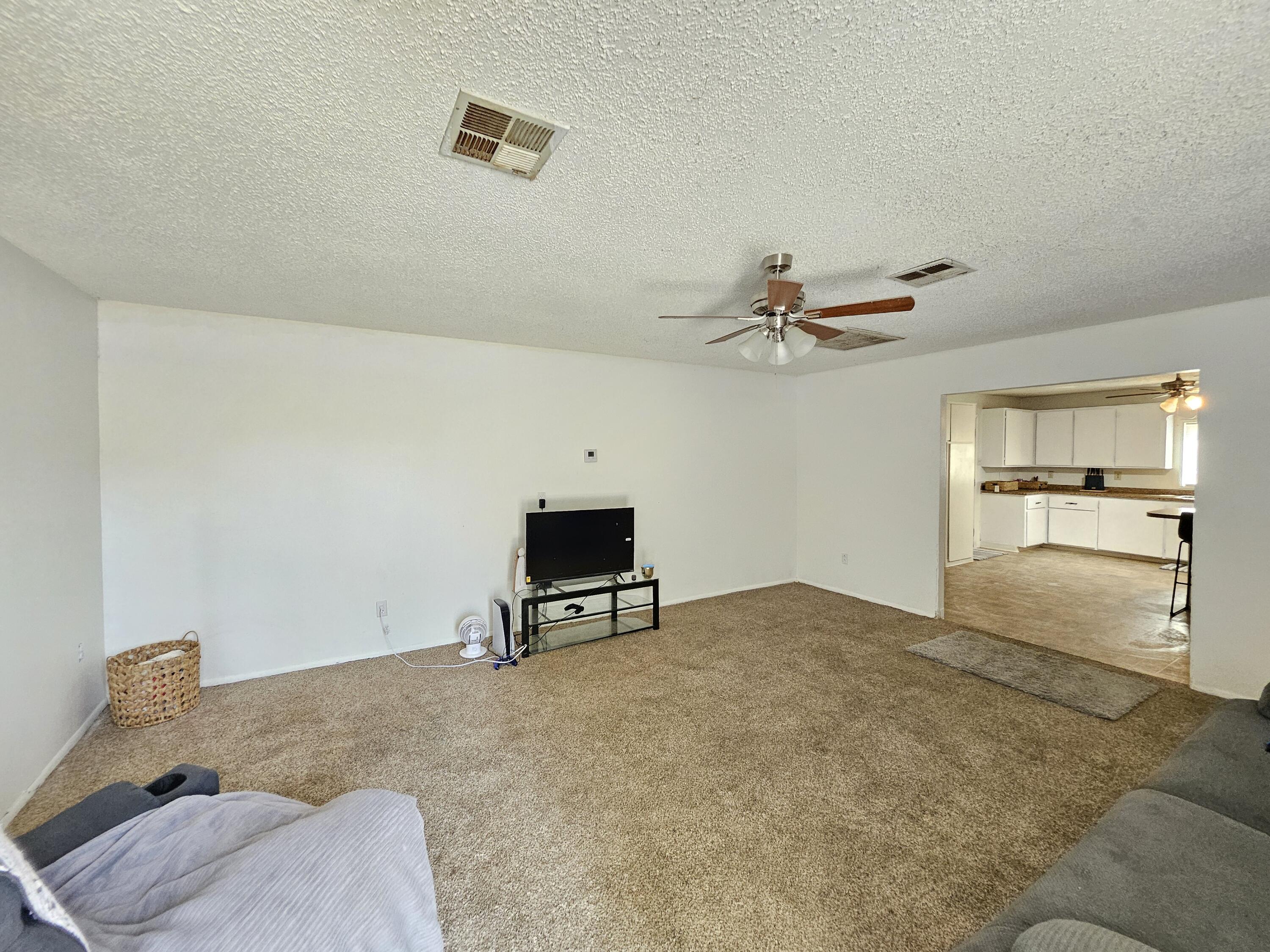 2710 Brokaw Ave, Corcoran, CA 93212