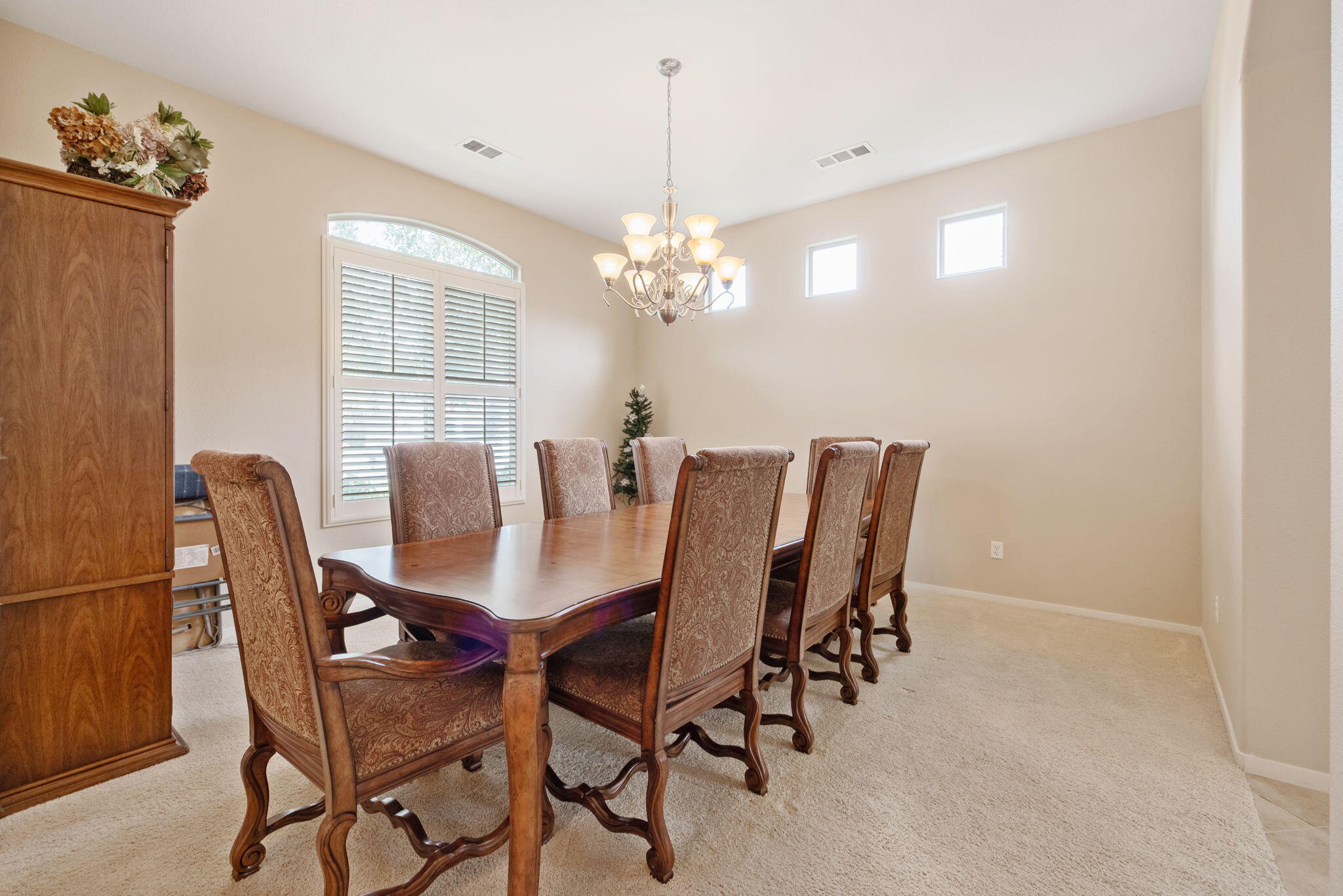 643 W Bel Aire Ave, Porterville, CA 93257