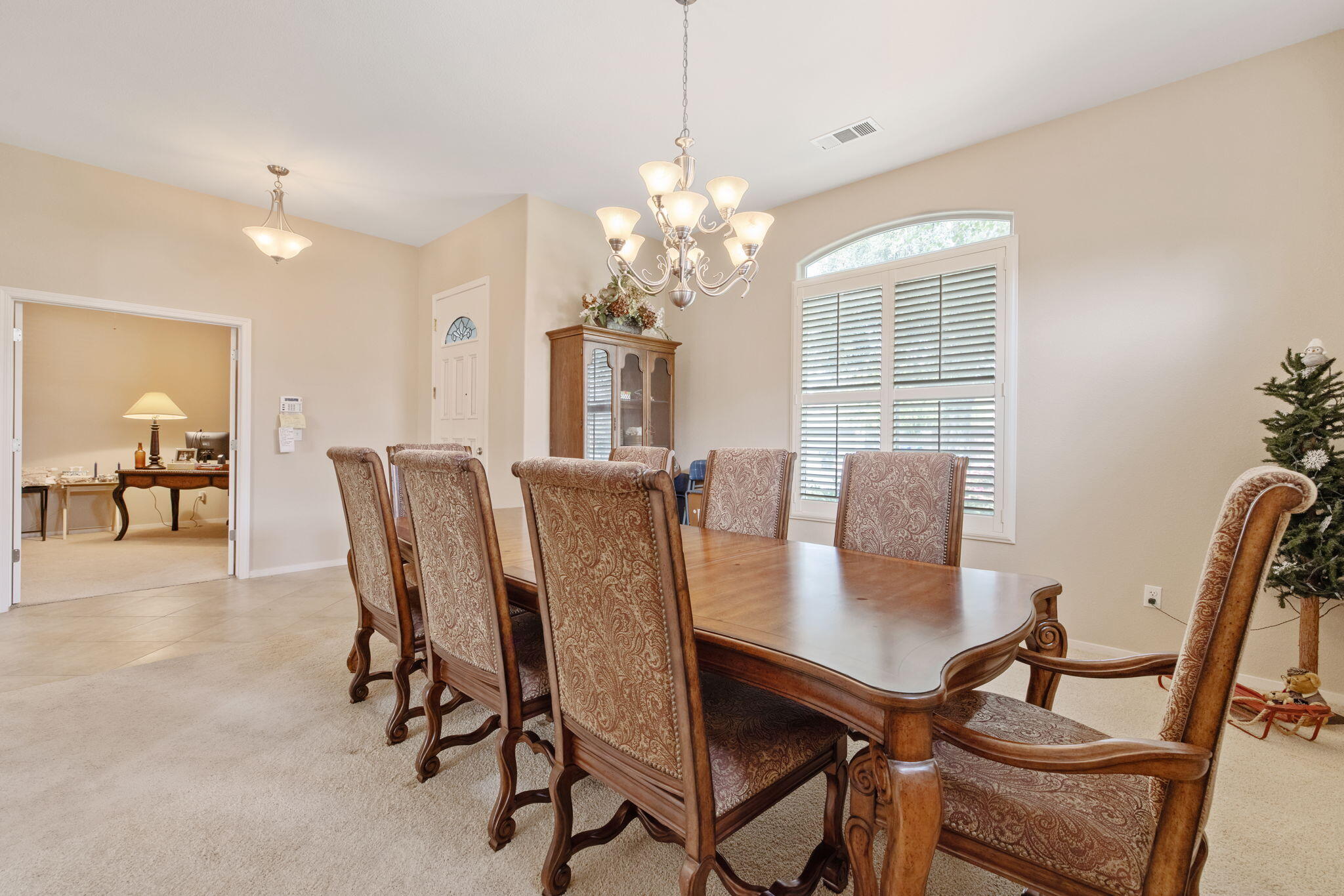 643 W Bel Aire Ave, Porterville, CA 93257