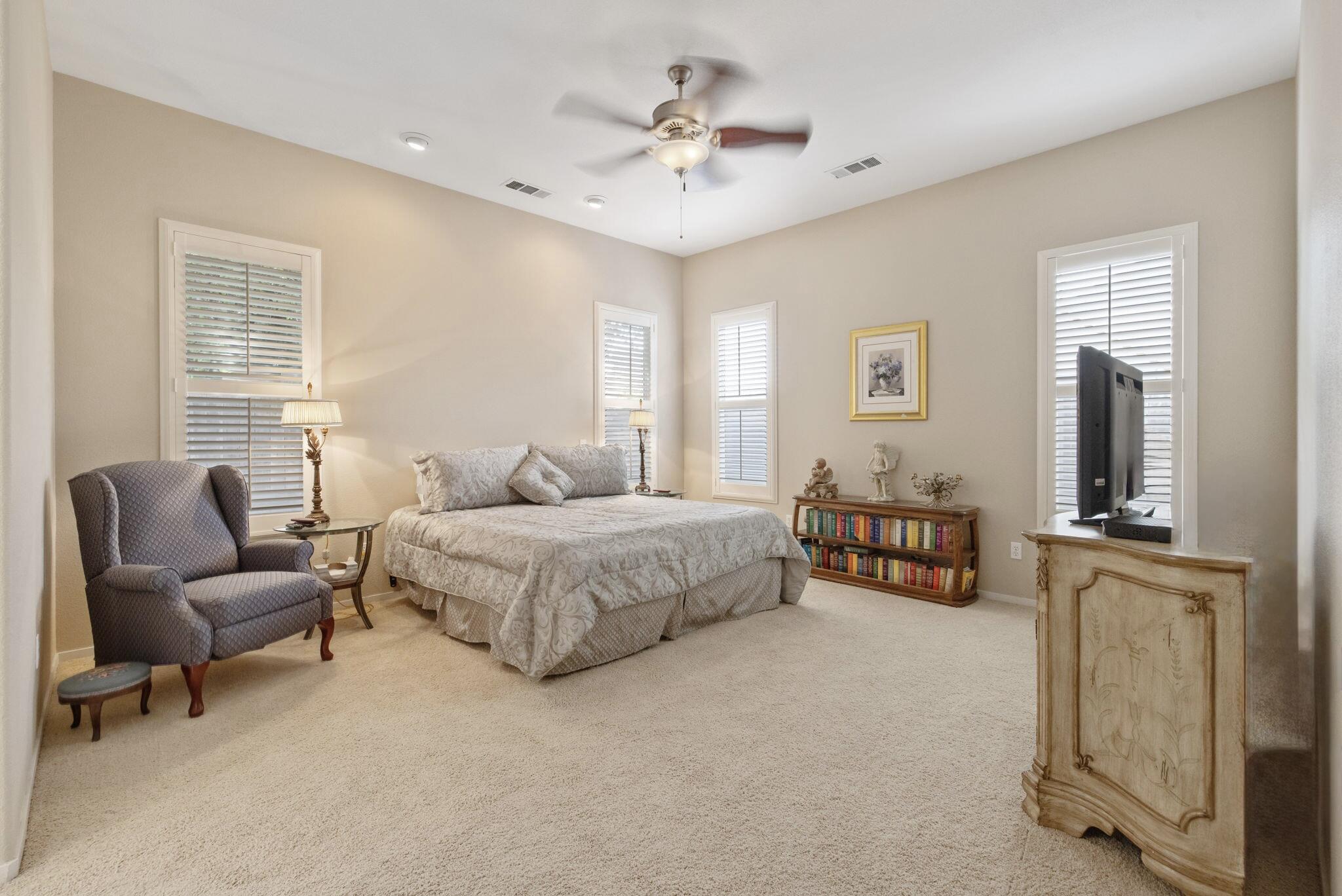 643 W Bel Aire Ave, Porterville, CA 93257