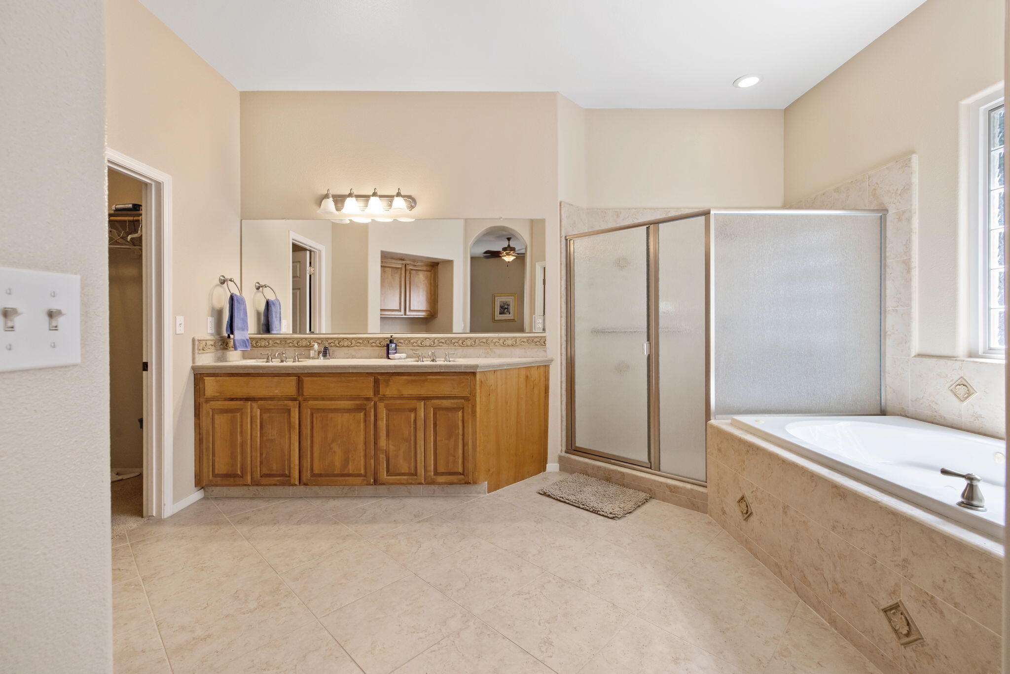 643 W Bel Aire Ave, Porterville, CA 93257