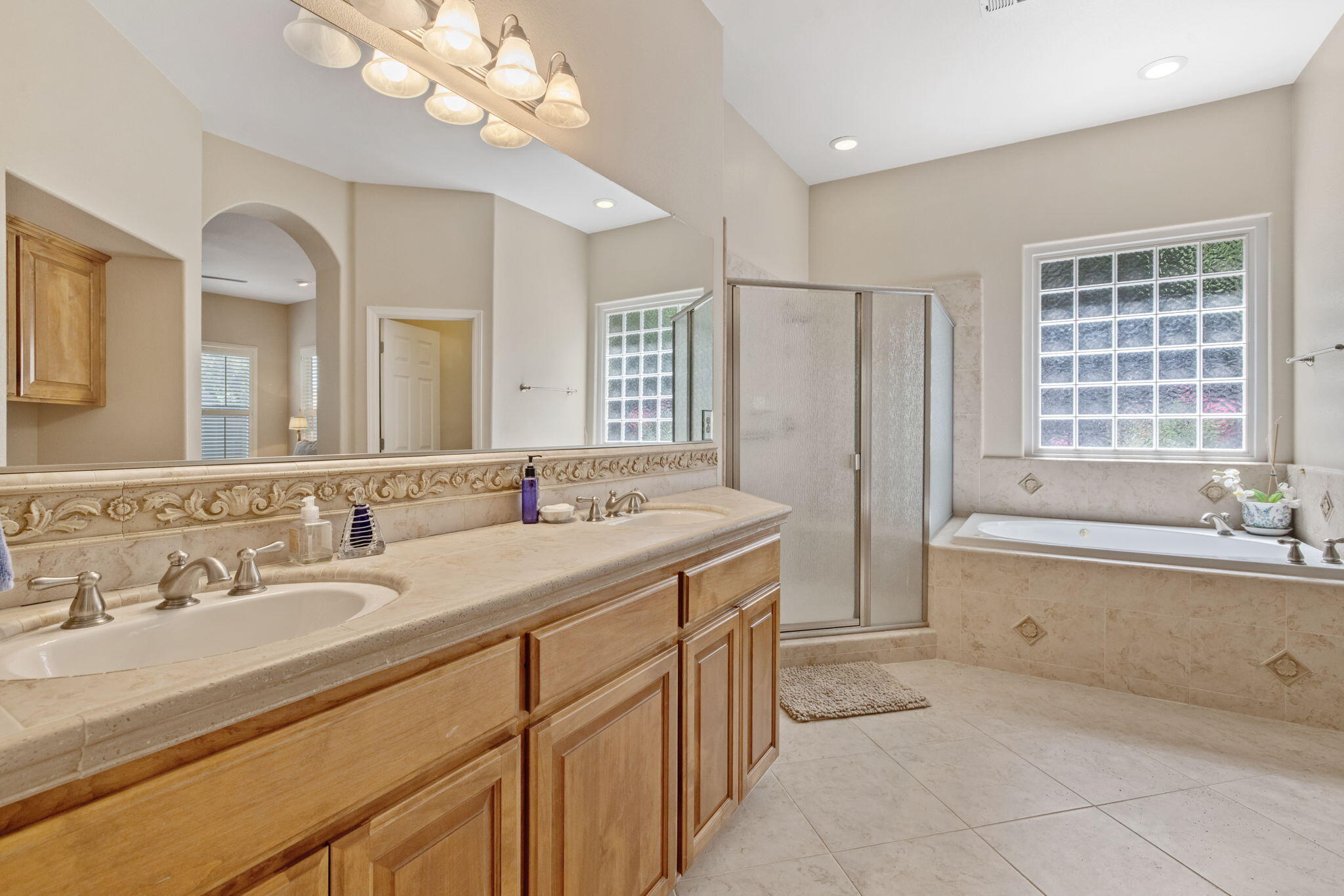 643 W Bel Aire Ave, Porterville, CA 93257