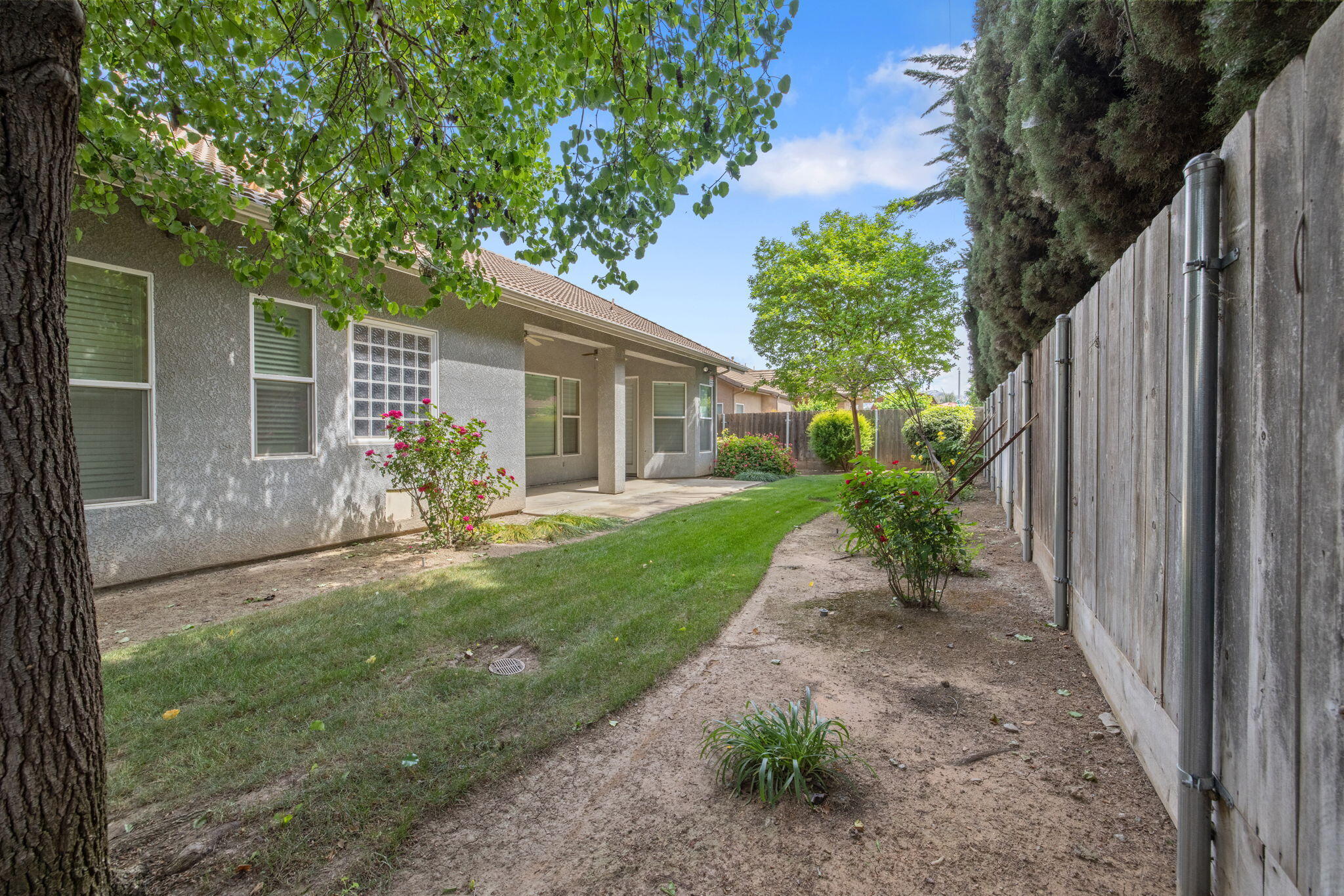 643 W Bel Aire Ave, Porterville, CA 93257