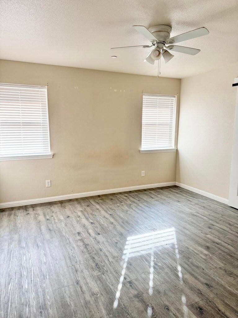 1310 N Belmont Rd, Exeter, CA 93221