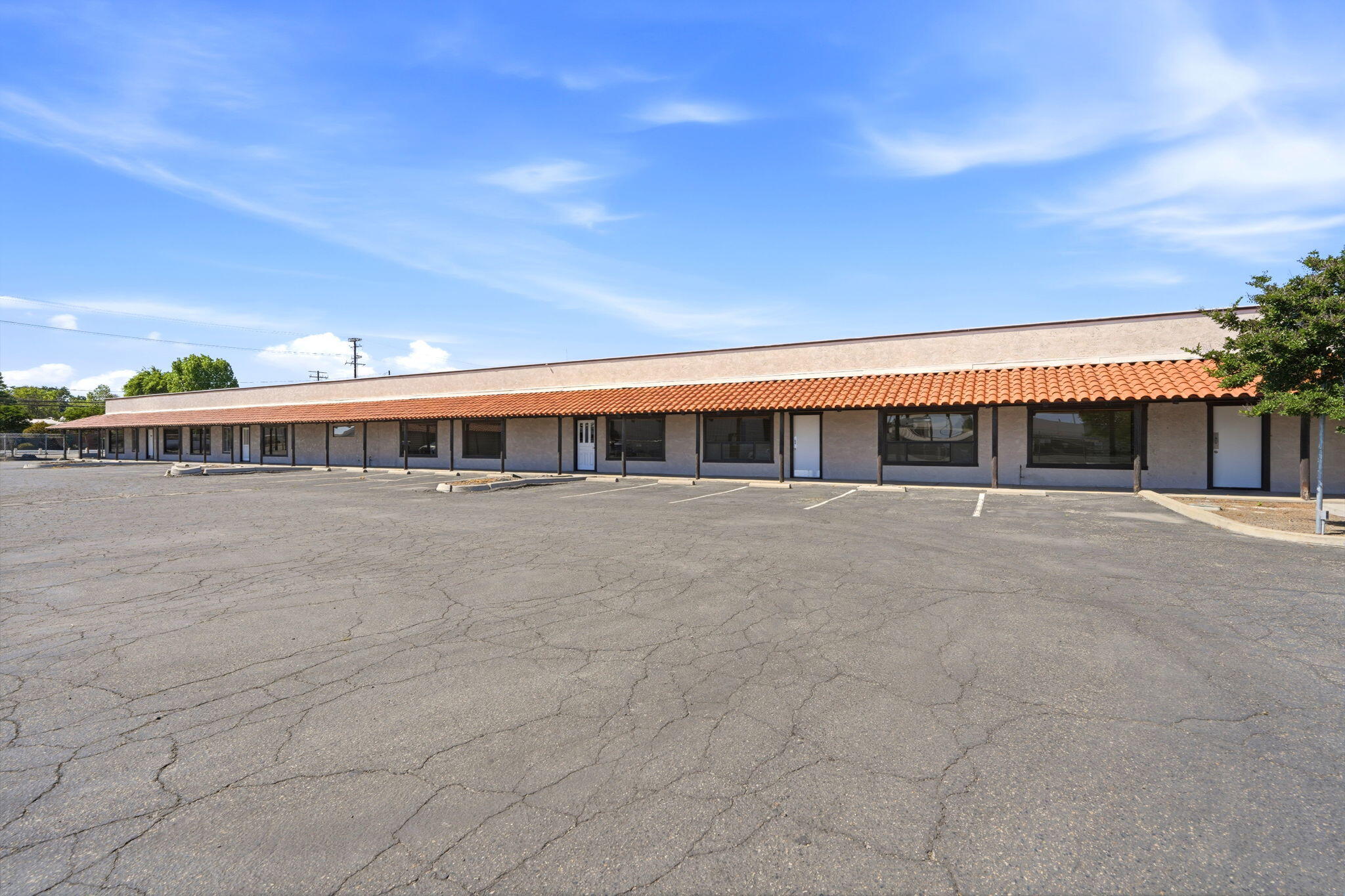 724 N Ben Maddox Way, Visalia, CA 93292