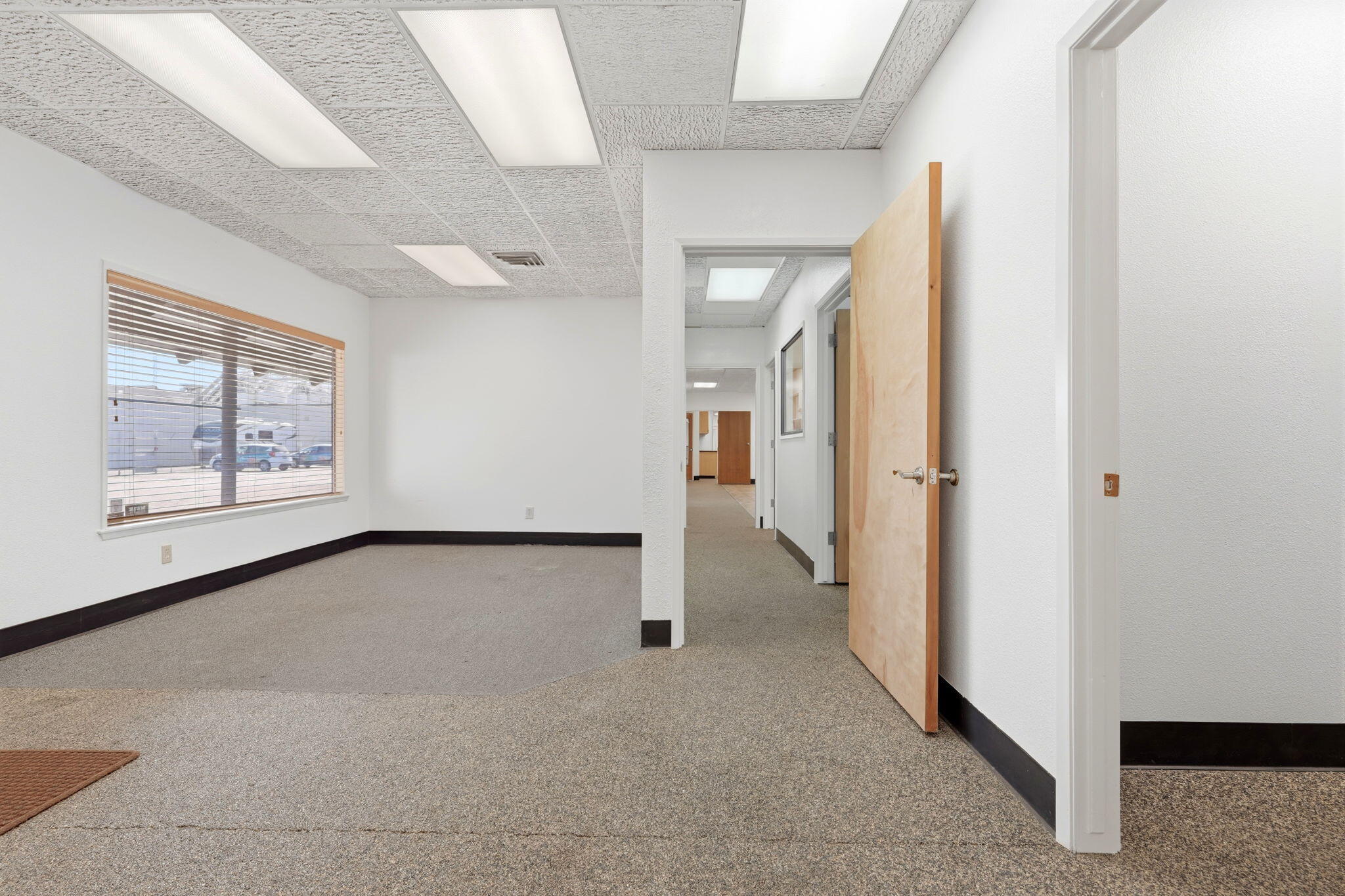 724 N Ben Maddox Way, Visalia, CA 93292