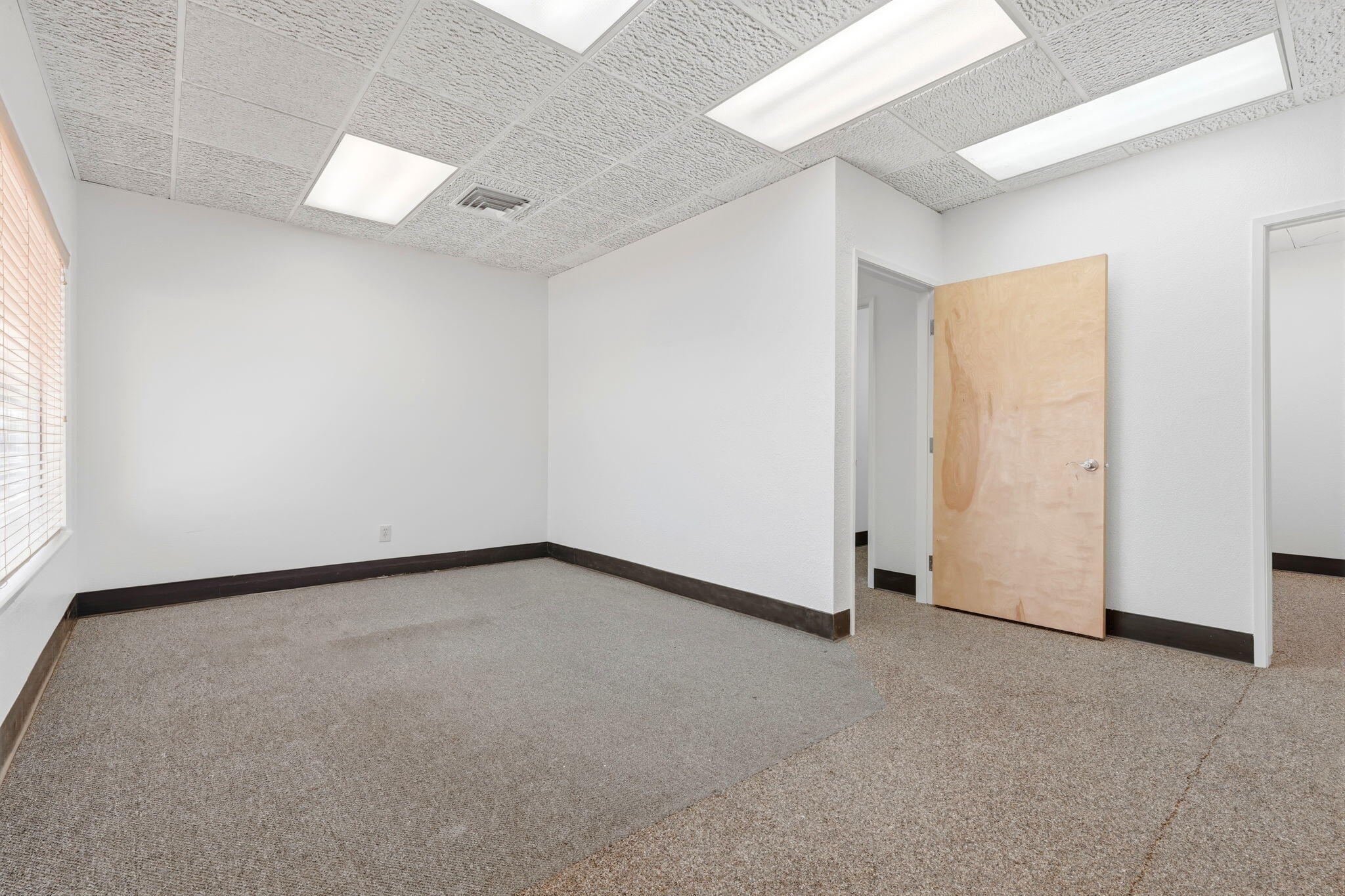 724 N Ben Maddox Way, Visalia, CA 93292