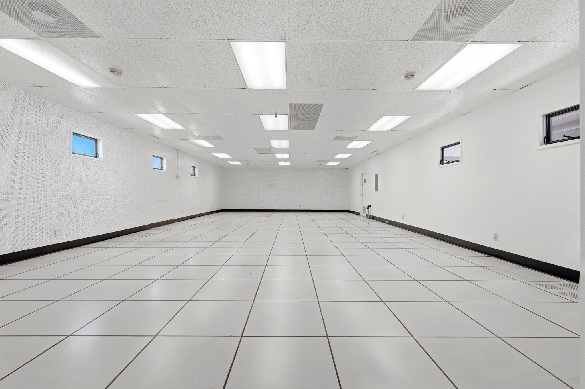 724 N Ben Maddox Way, Visalia, CA 93292