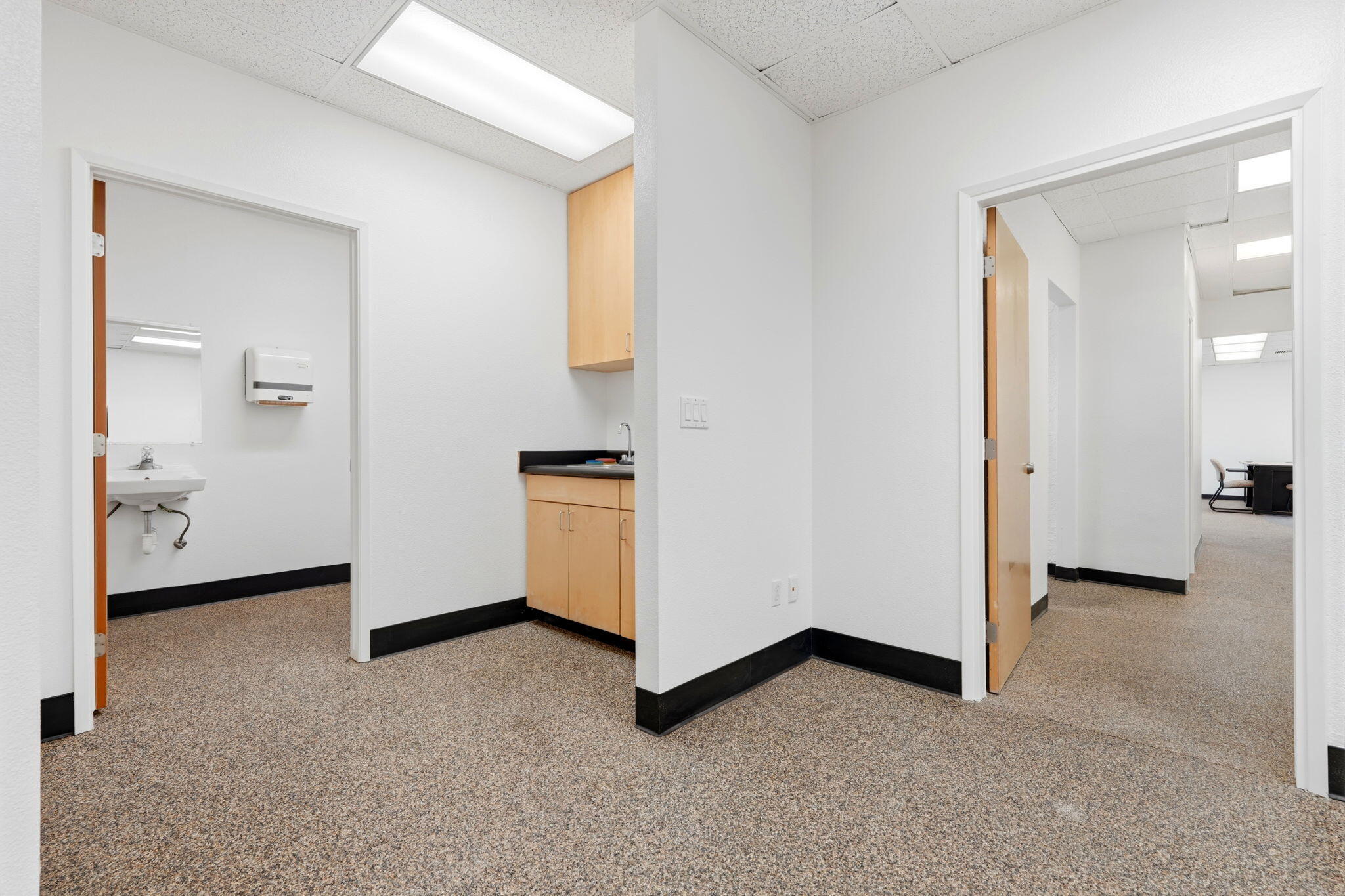 724 N Ben Maddox Way, Visalia, CA 93292