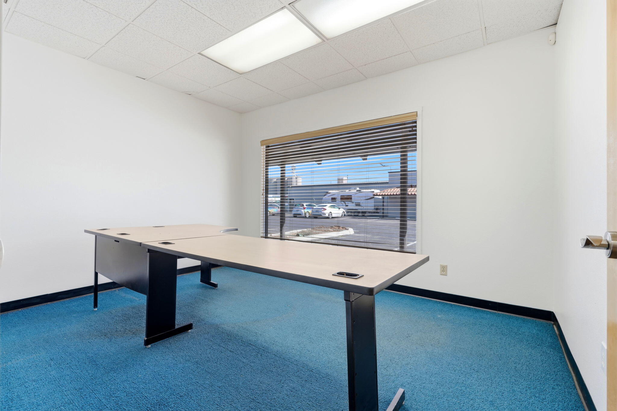 724 N Ben Maddox Way, Visalia, CA 93292