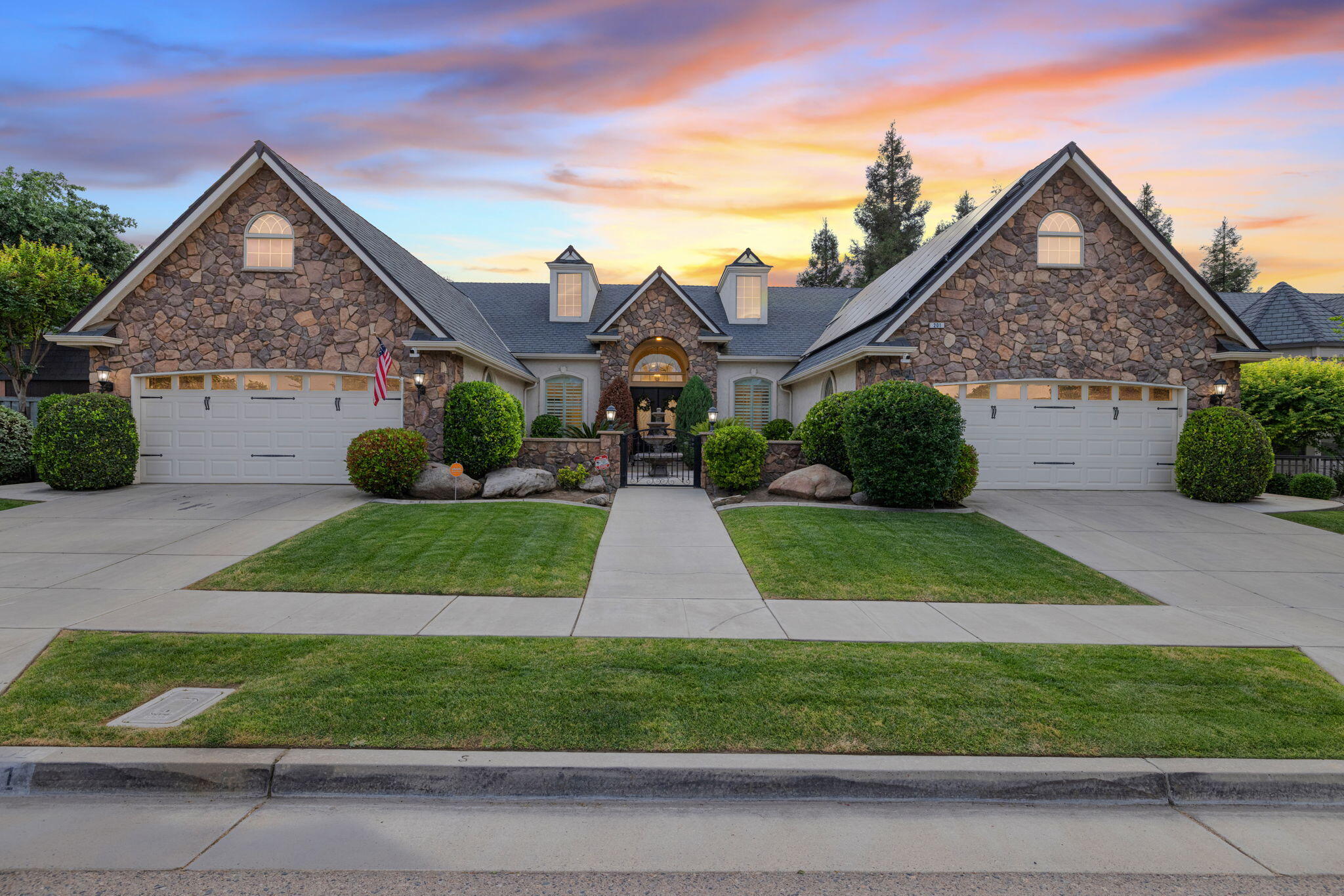 201 N Preston St, Visalia, CA 93291