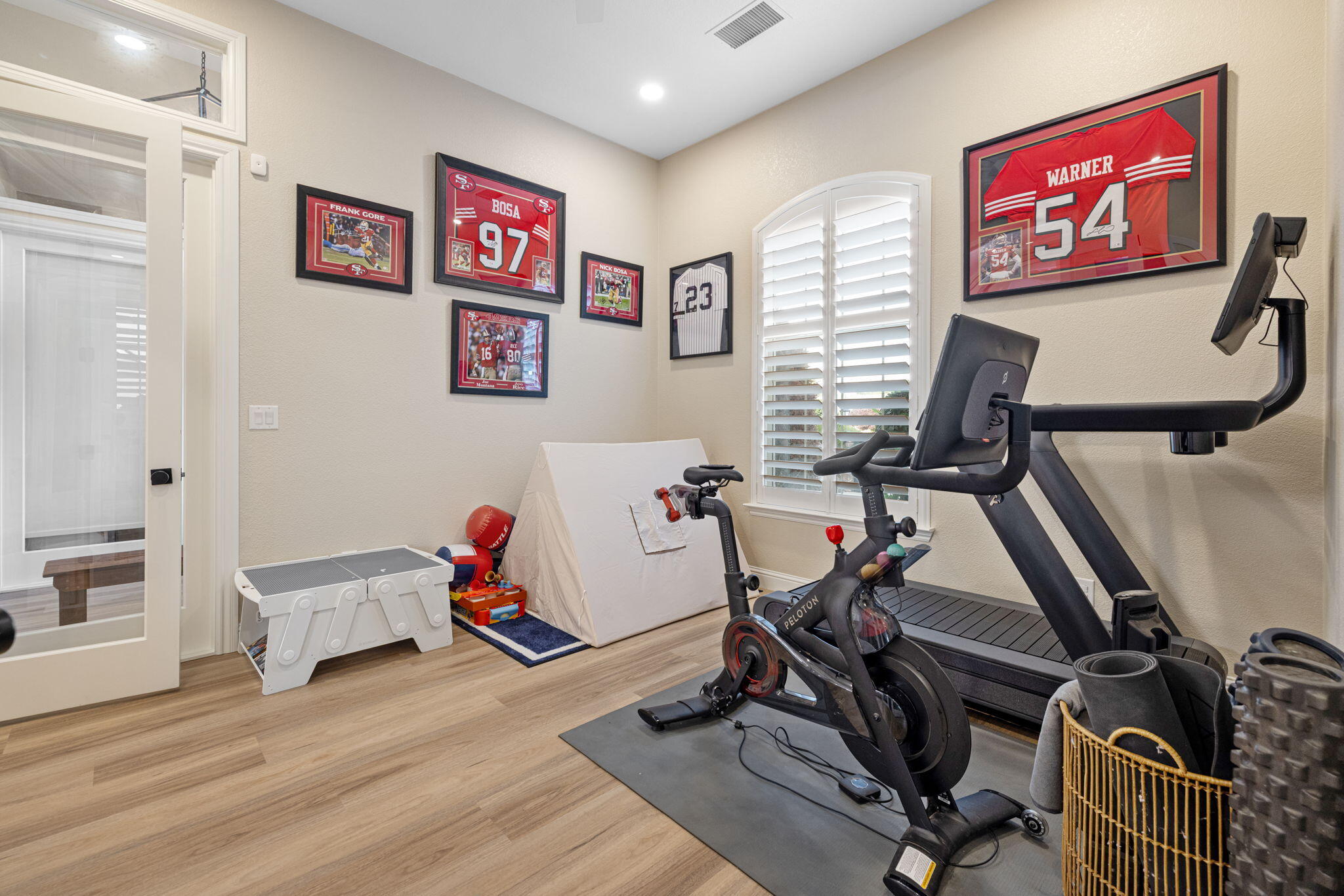 201 N Preston St, Visalia, CA 93291