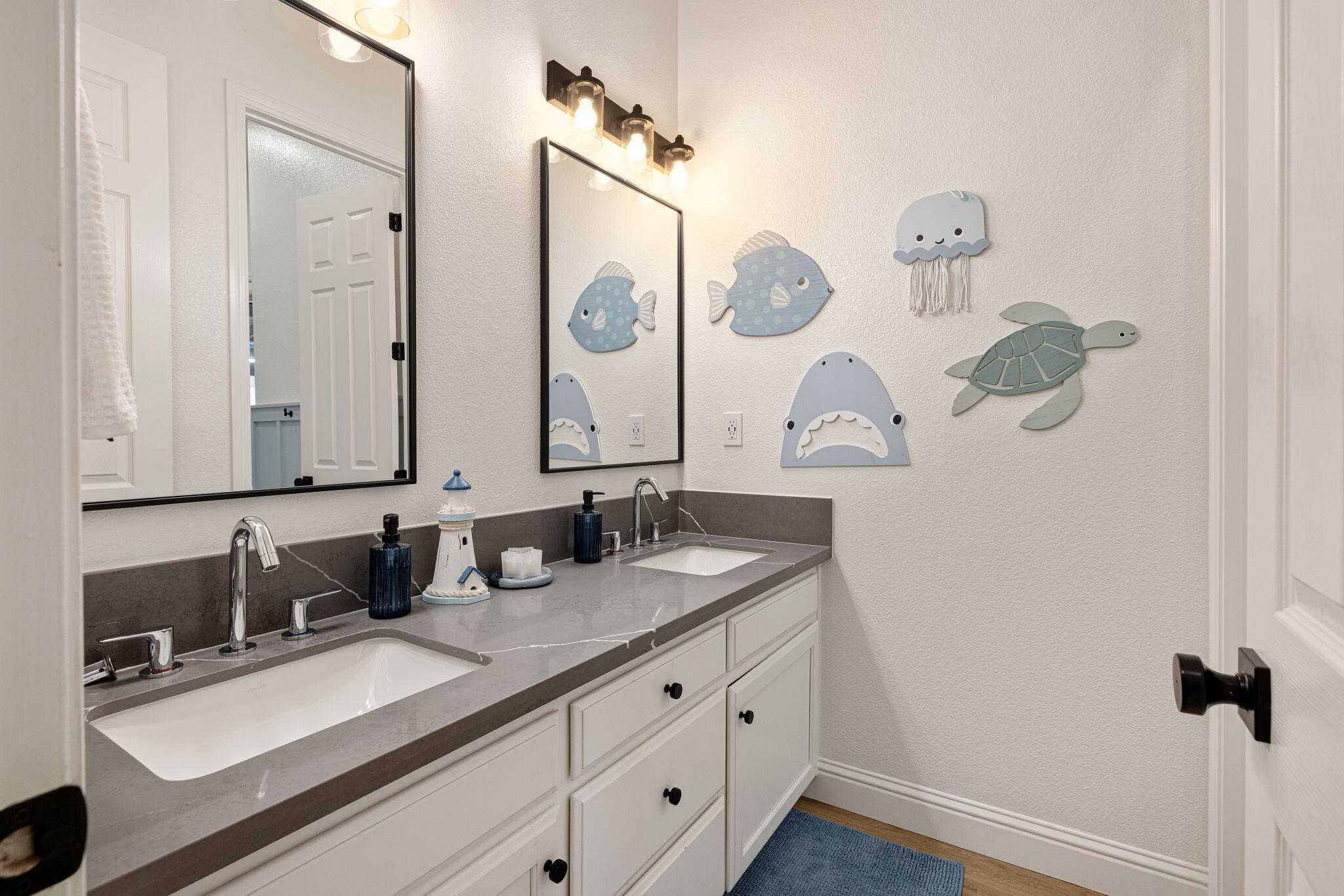 201 N Preston St, Visalia, CA 93291