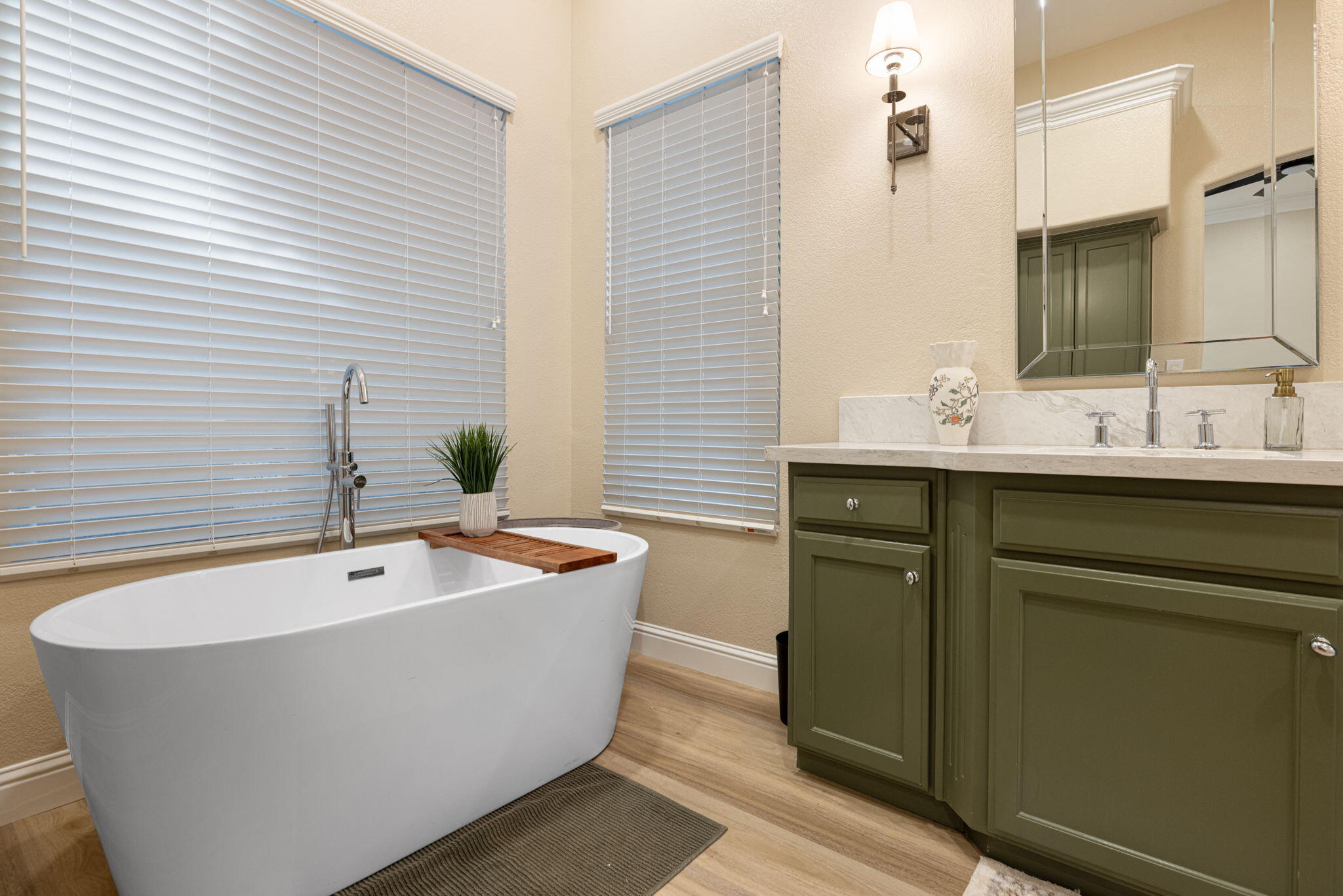 201 N Preston St, Visalia, CA 93291